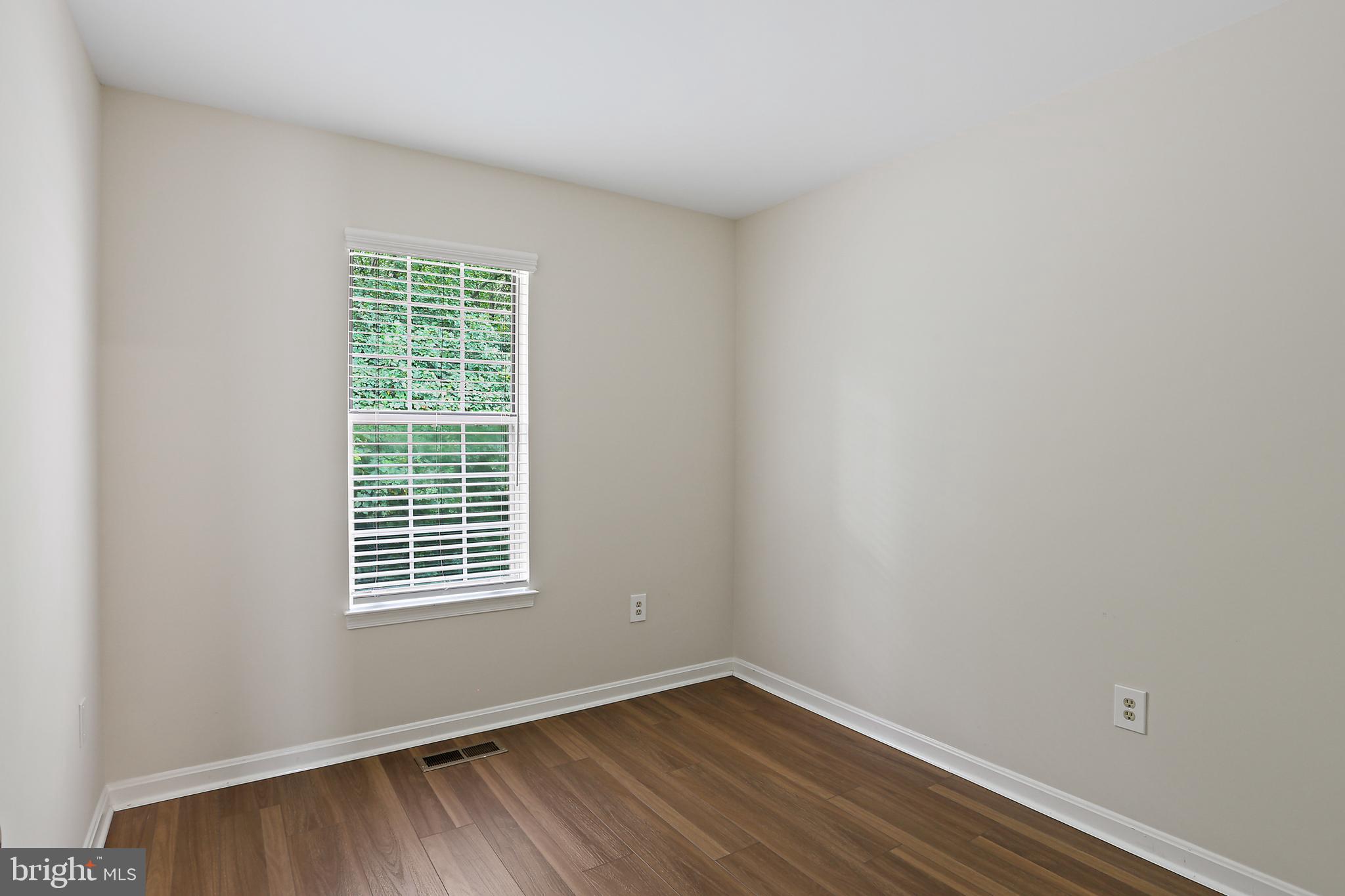 ROCK CREEK MANOR - Residential