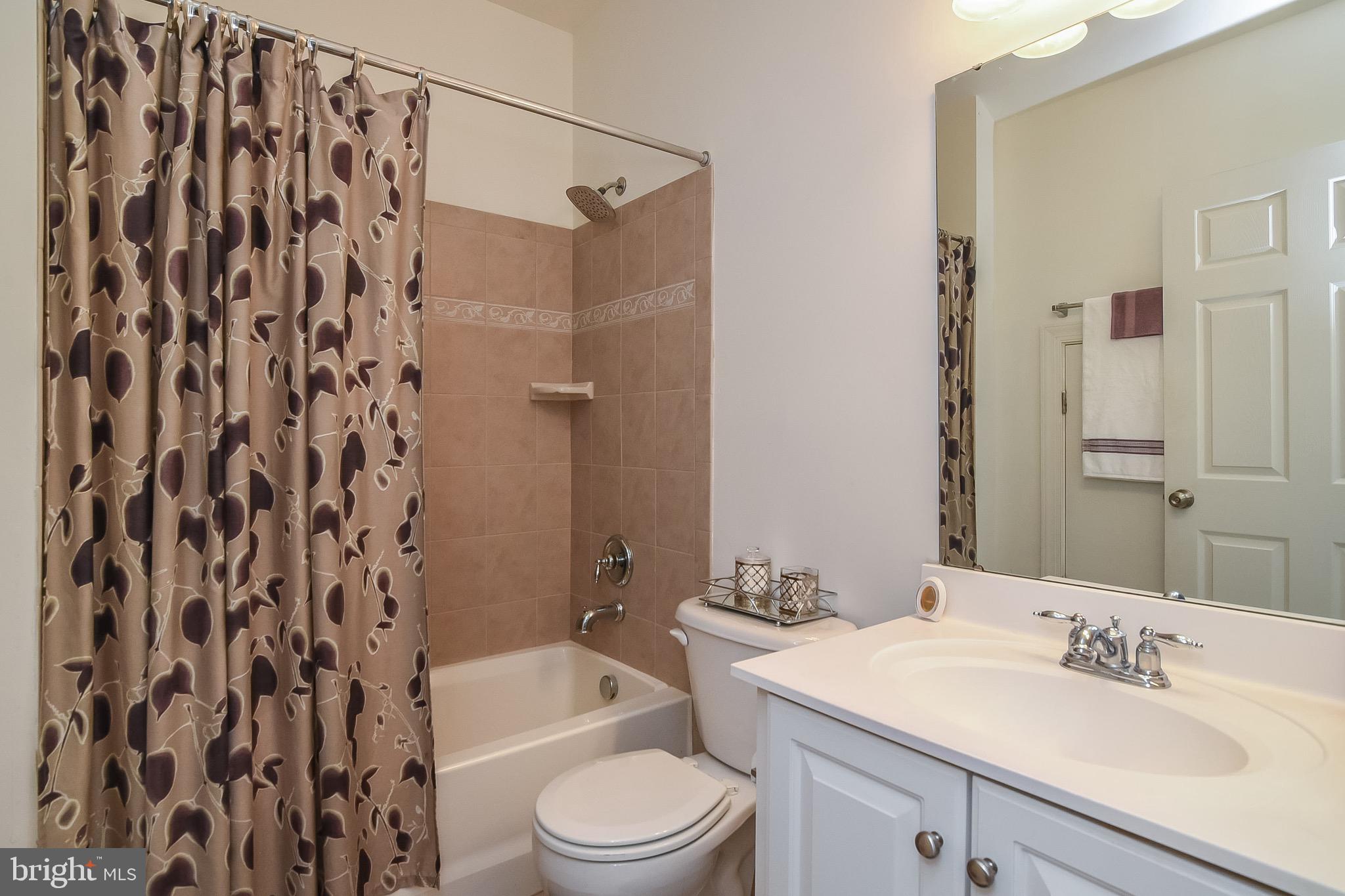 BROAD CREEK ESTATES - Residential