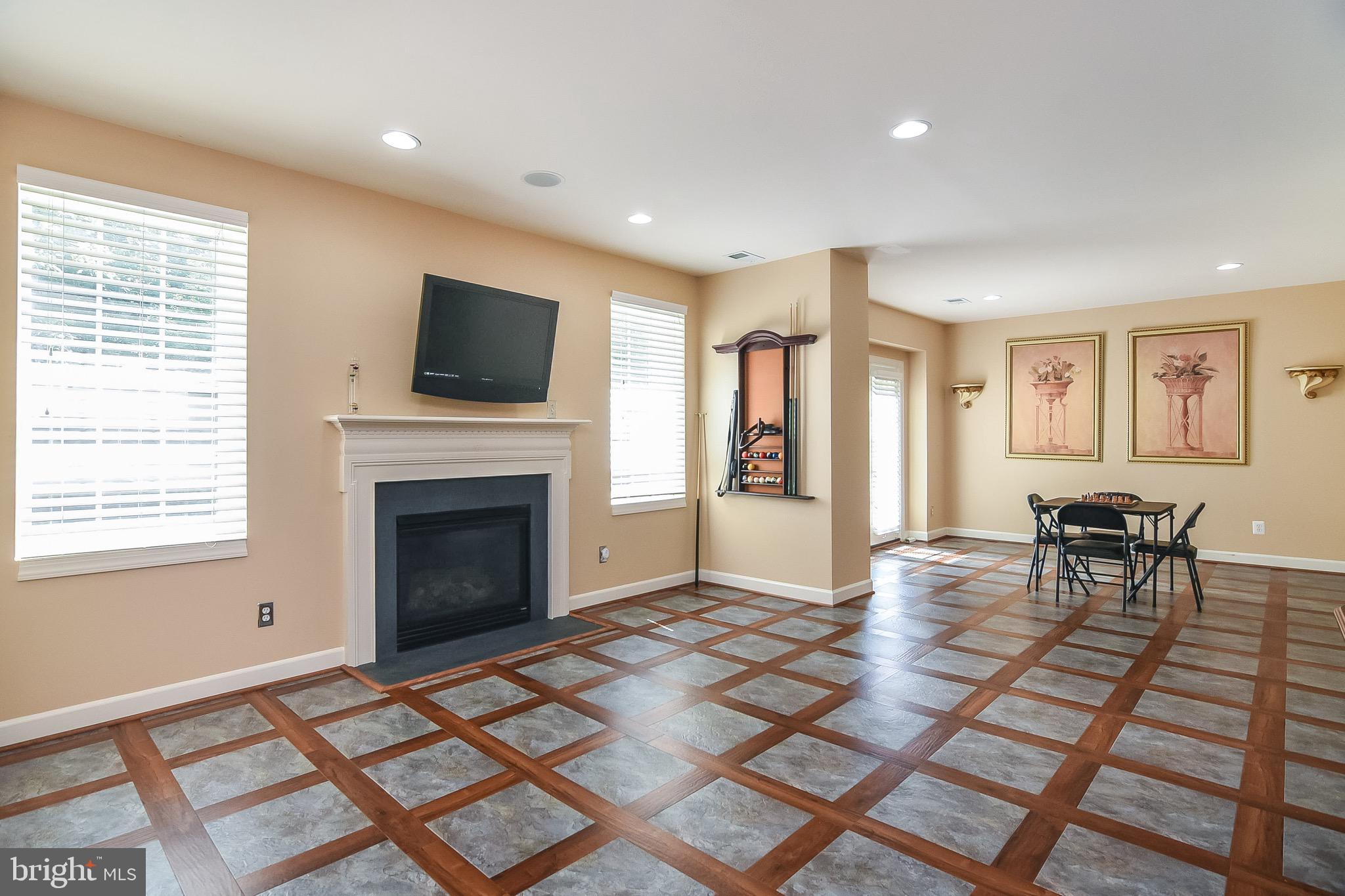 BROAD CREEK ESTATES - Residential