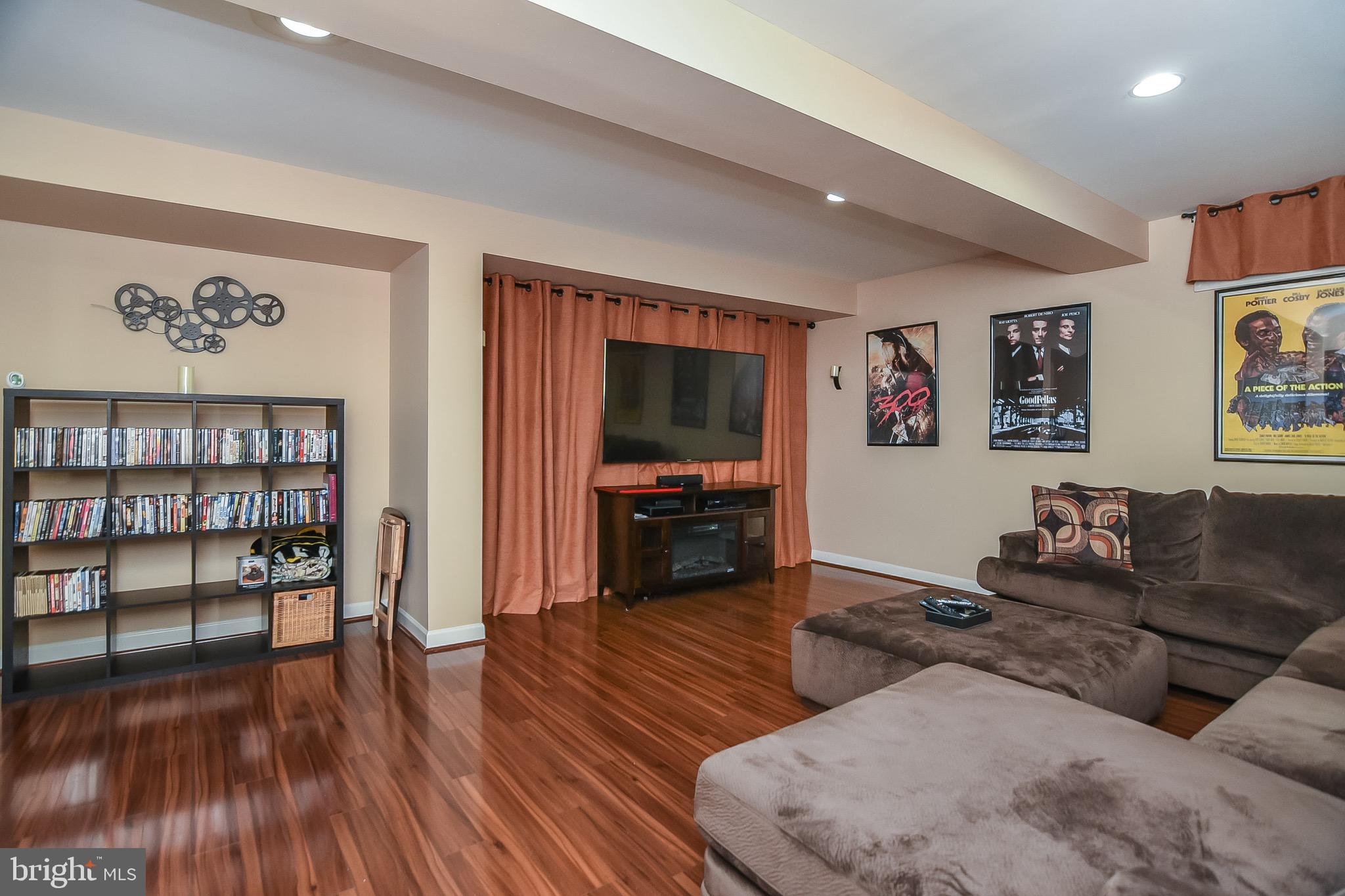 BROAD CREEK ESTATES - Residential