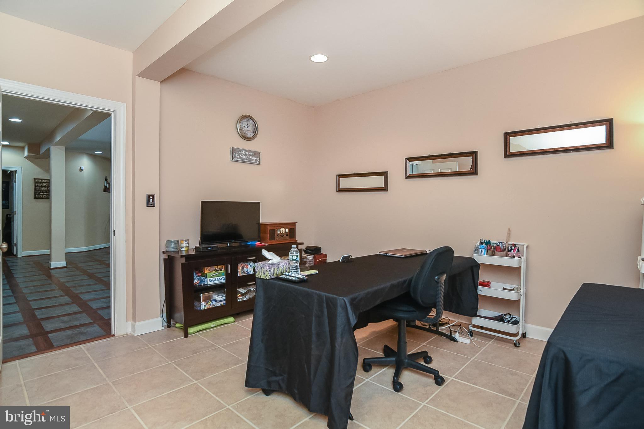 BROAD CREEK ESTATES - Residential