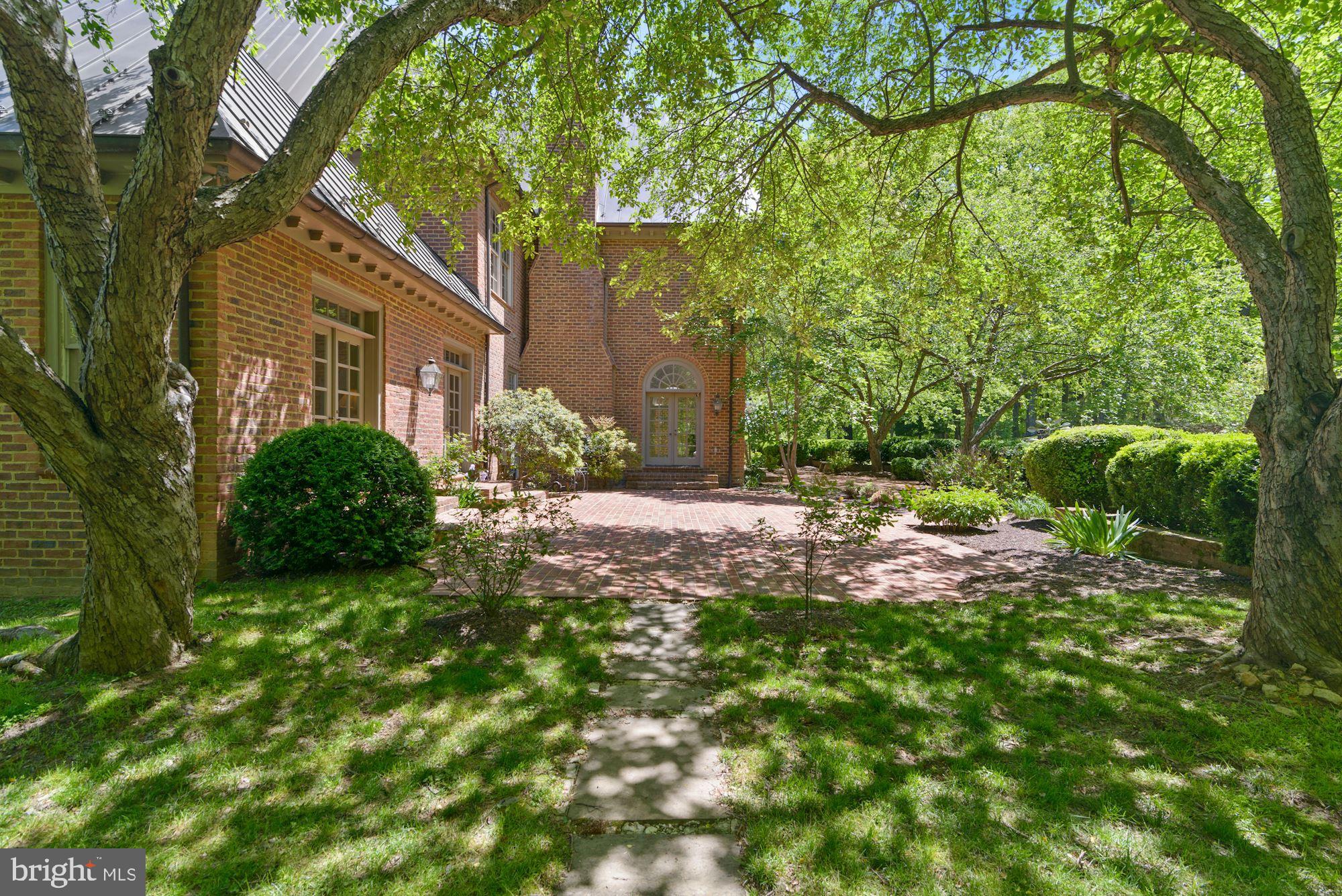 GREYSTONE - Residential