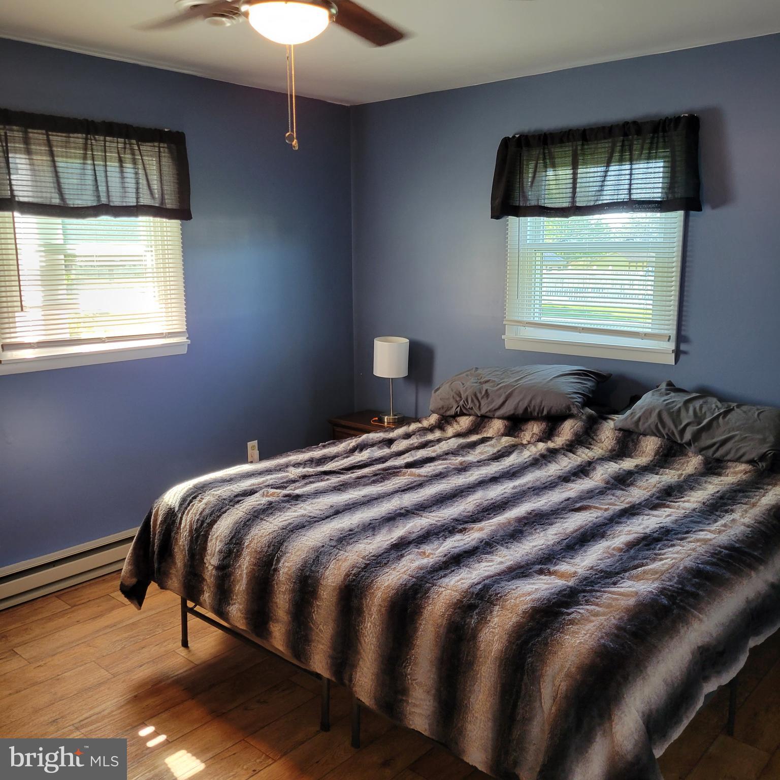 COUNTRY VILLAGE - Residential