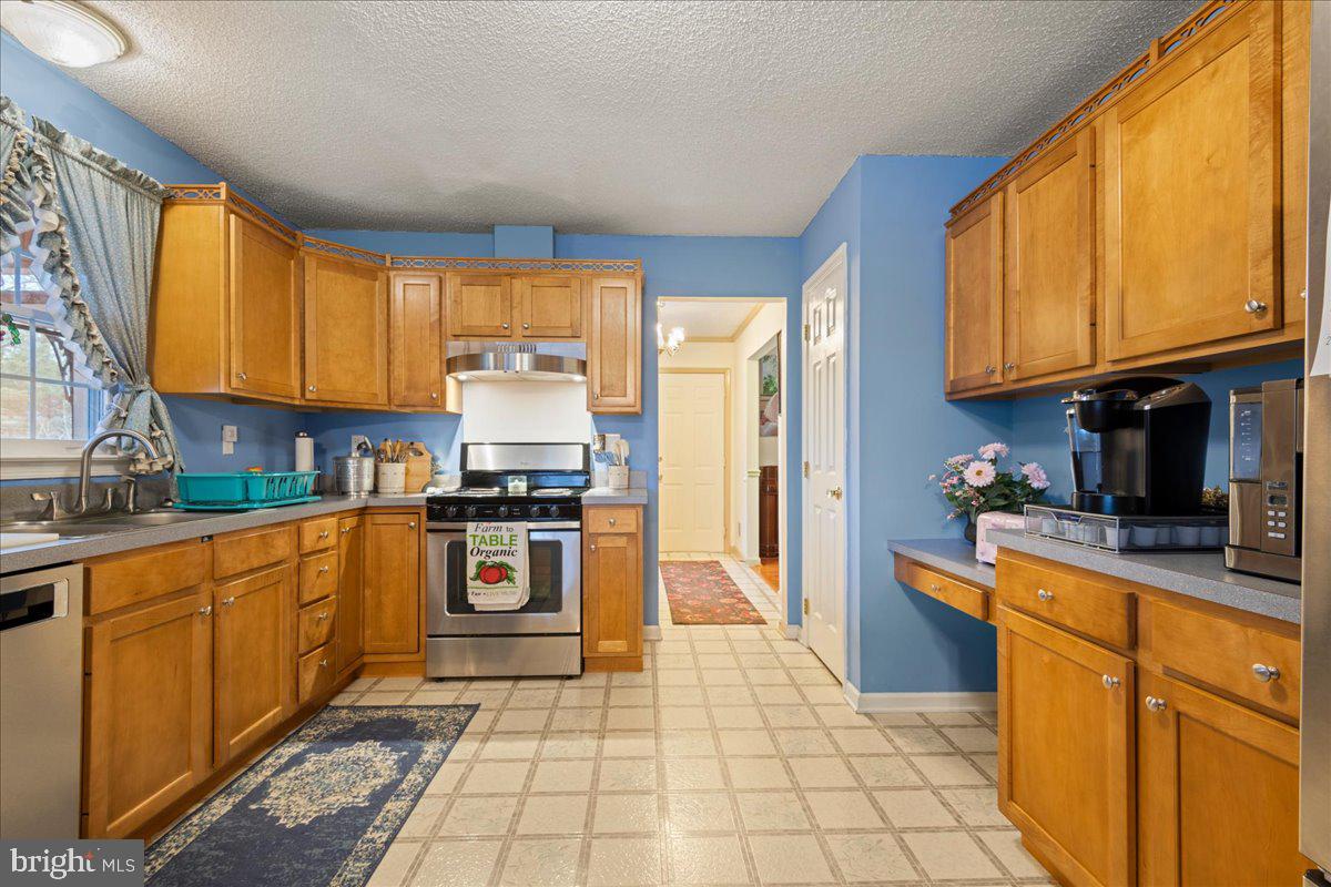 KINGSBROOKE ON THE POTOMAC - Residential