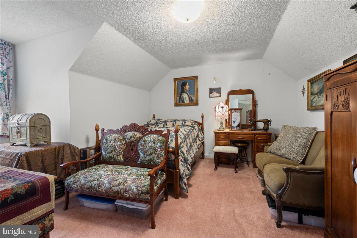 KINGSBROOKE ON THE POTOMAC - Residential