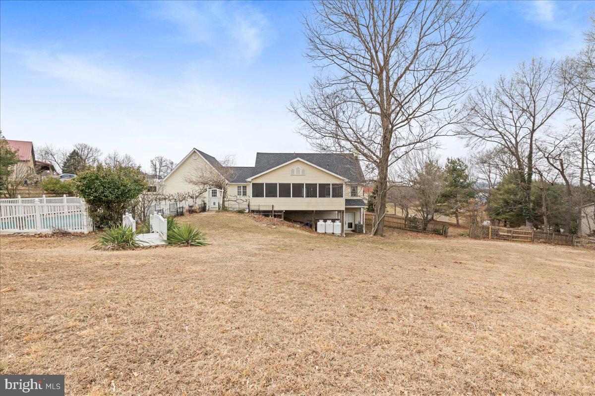 KINGSBROOKE ON THE POTOMAC - Residential