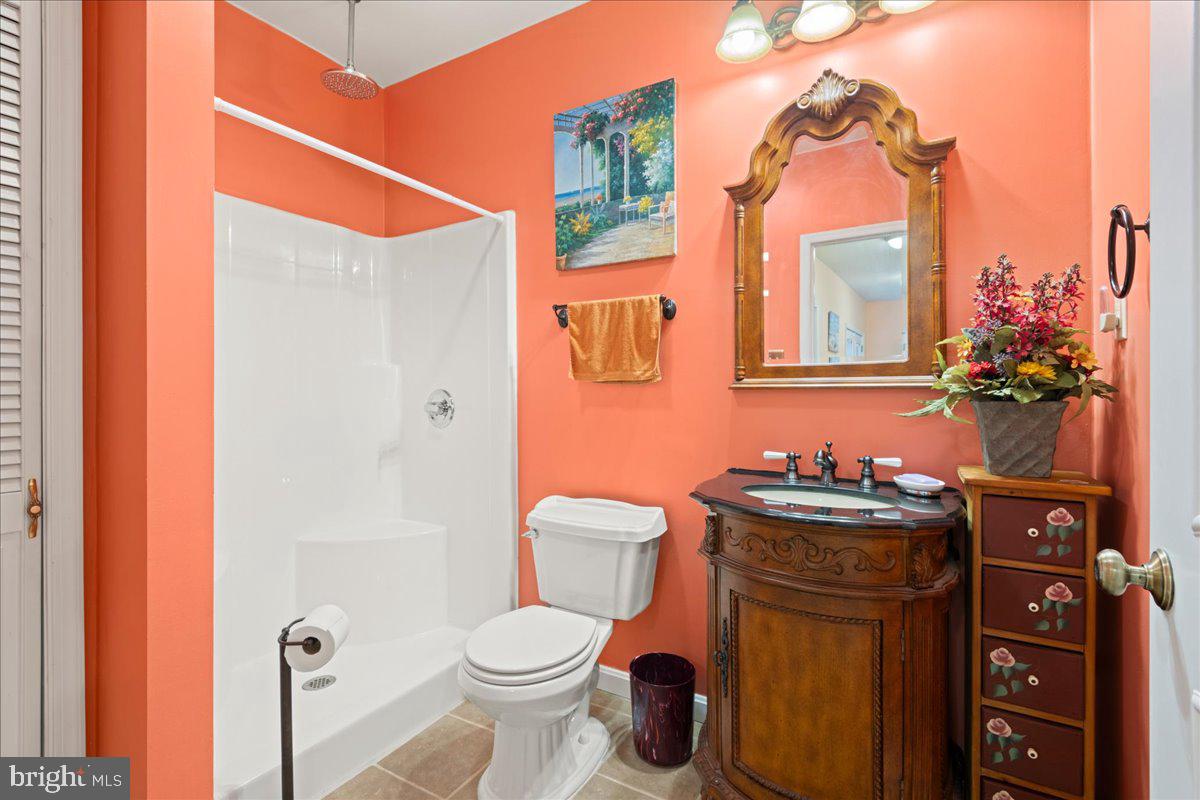 KINGSBROOKE ON THE POTOMAC - Residential