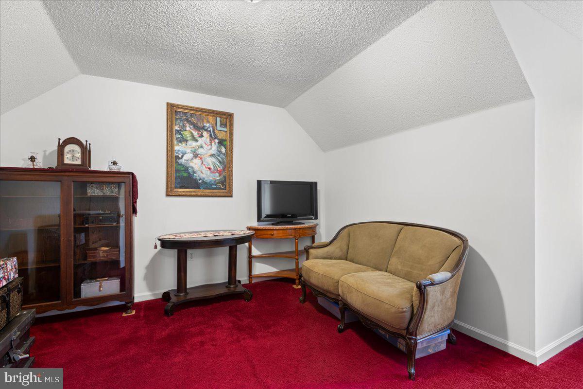 KINGSBROOKE ON THE POTOMAC - Residential