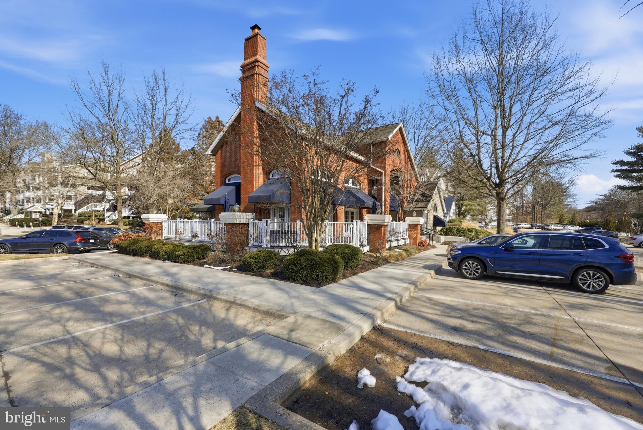THE GABLES ON TUCKERMAN - Residential