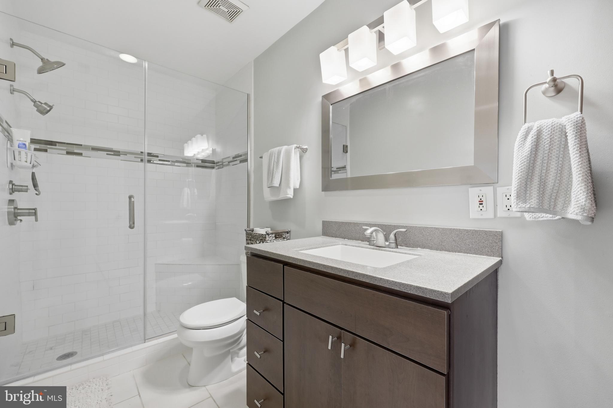 THE GABLES ON TUCKERMAN - Residential