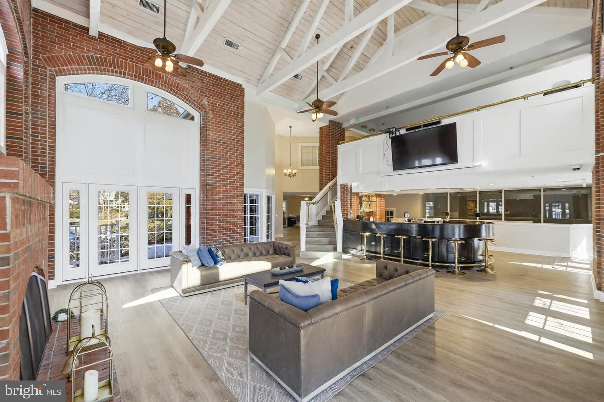 THE GABLES ON TUCKERMAN - Residential