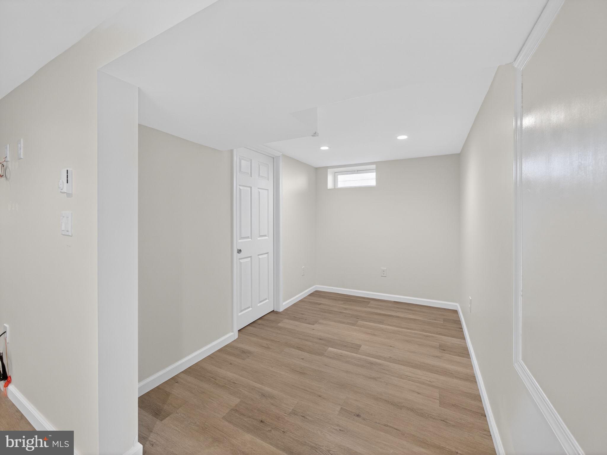 DELMONT MANOR - Residential Lease