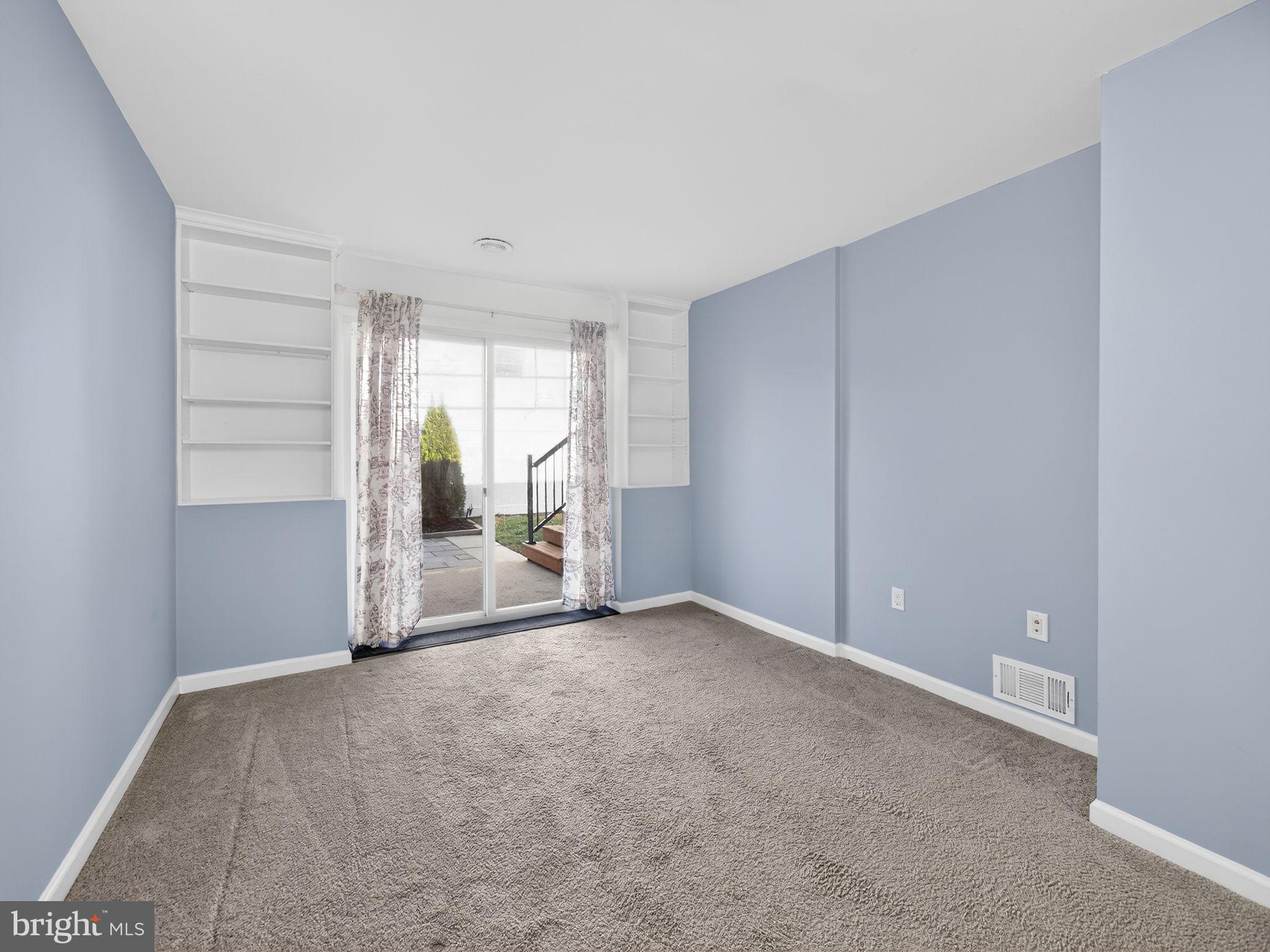 DELMONT MANOR - Residential Lease