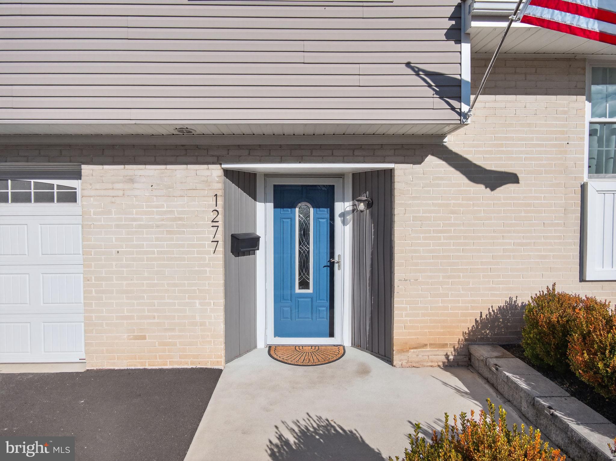 DELMONT MANOR - Residential Lease