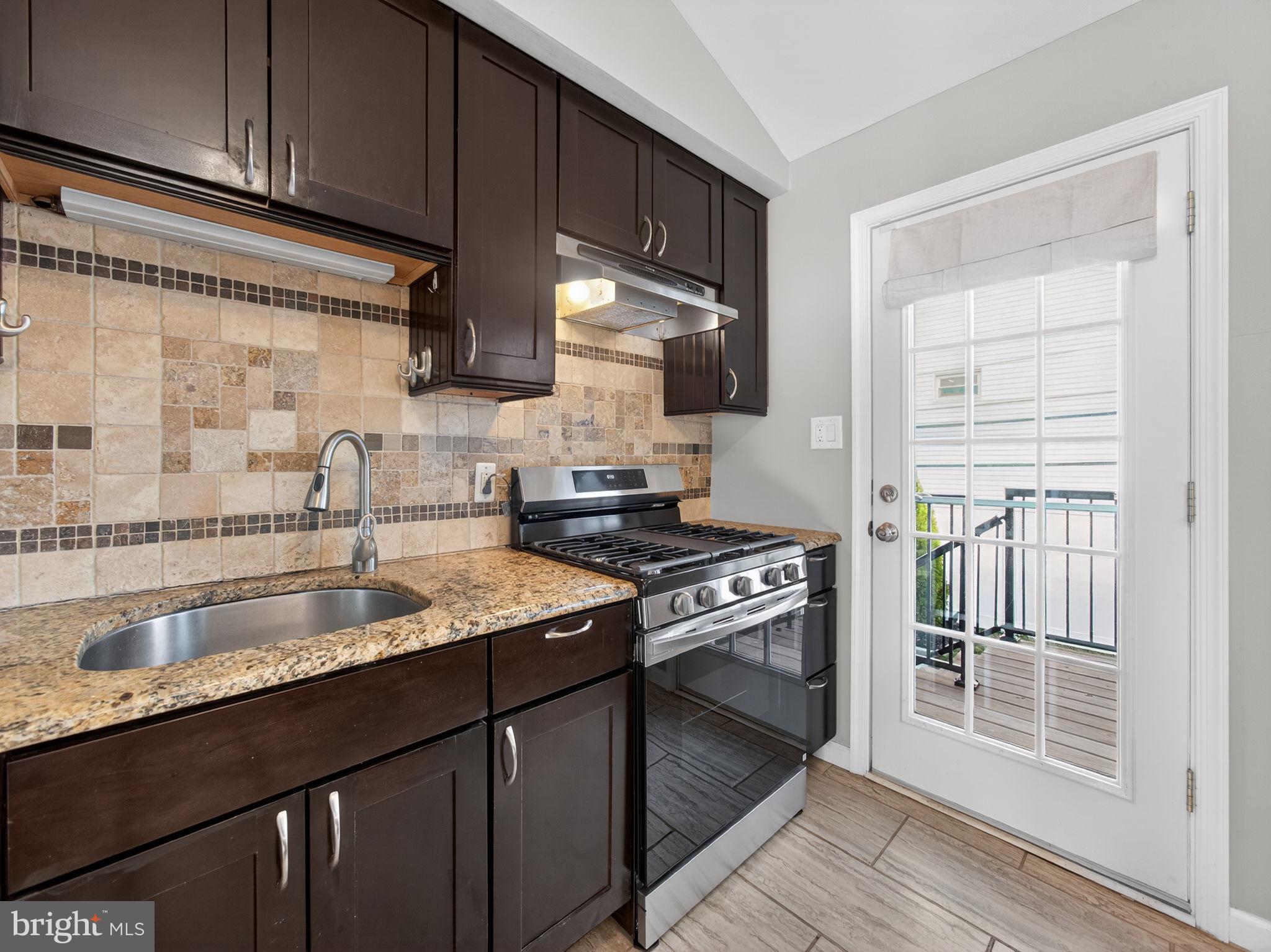 DELMONT MANOR - Residential Lease