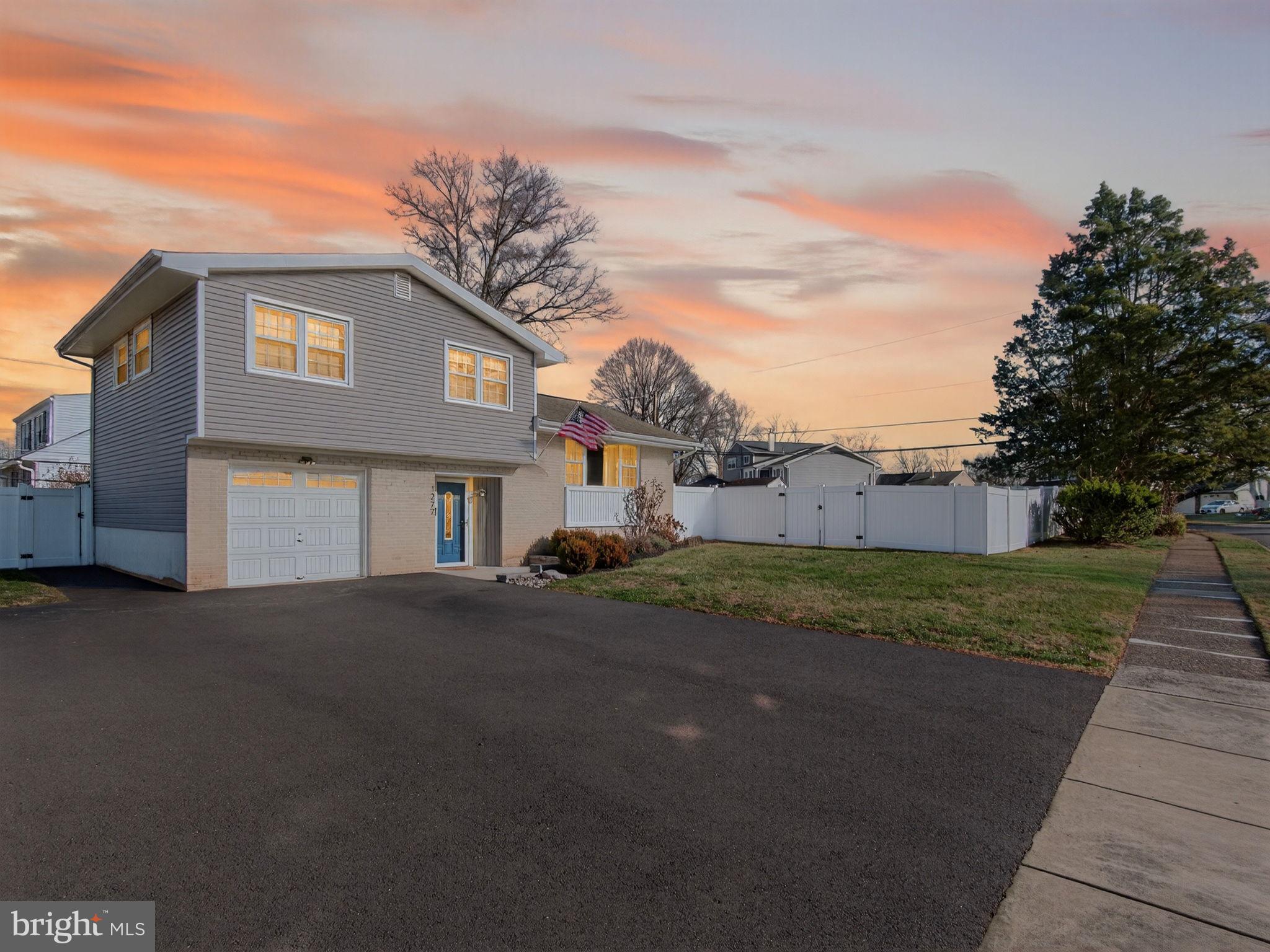 DELMONT MANOR - Residential Lease