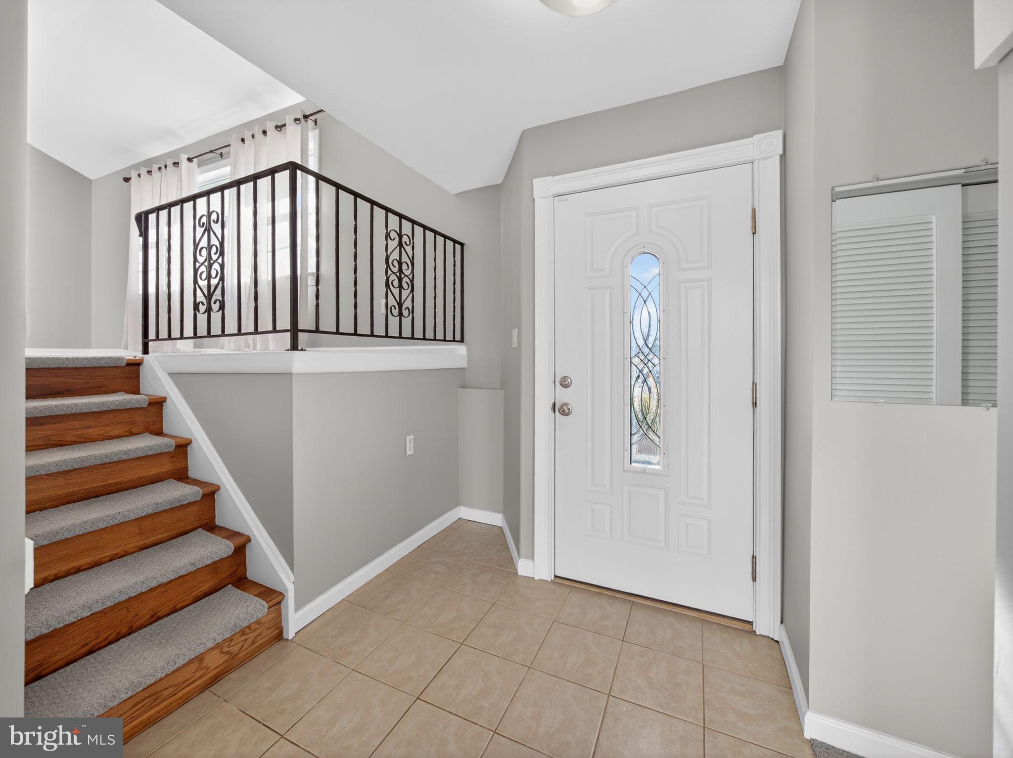 DELMONT MANOR - Residential Lease