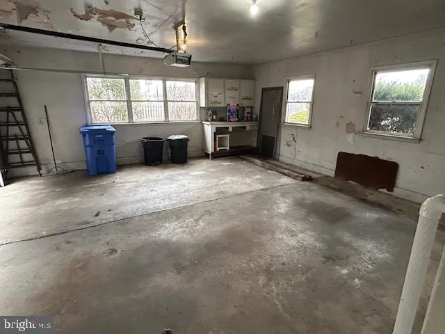 Mount Holly, New Jersey 08060, United States, 3 Bedrooms Bedrooms, ,2 BathroomsBathrooms,Residential,Pending,78493