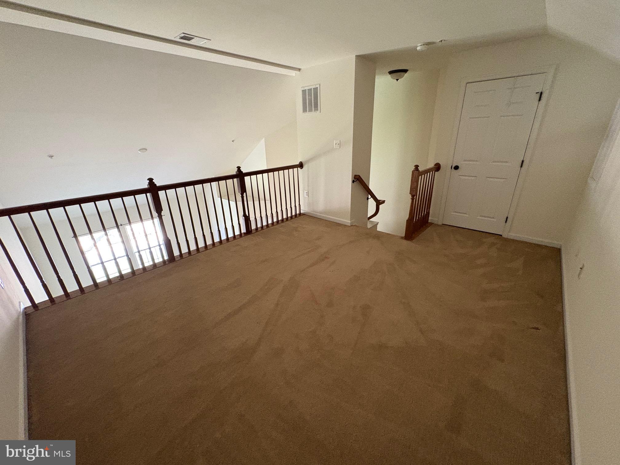 DIXON SQUARE - Residential