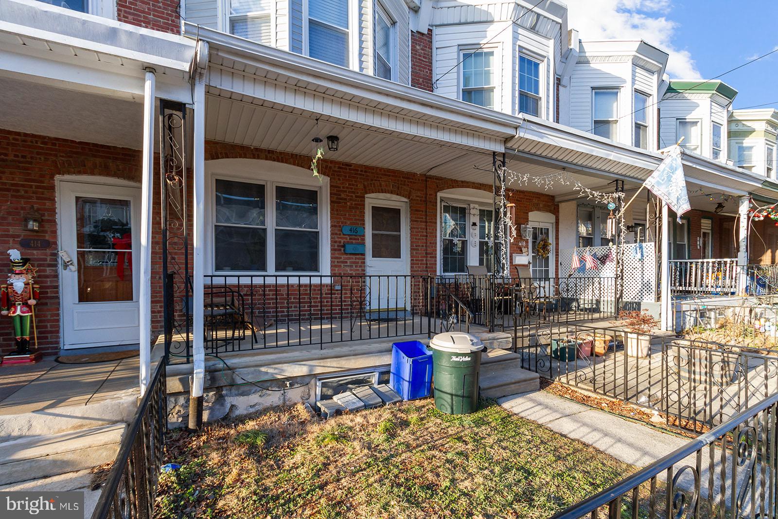 ROXBOROUGH - Residential Lease