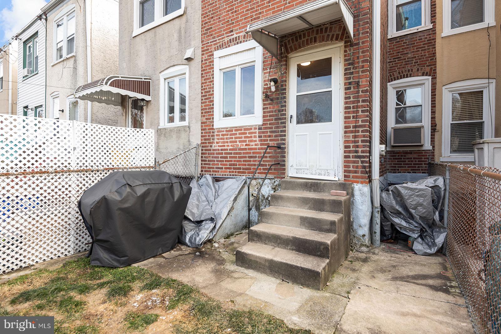 ROXBOROUGH - Residential Lease