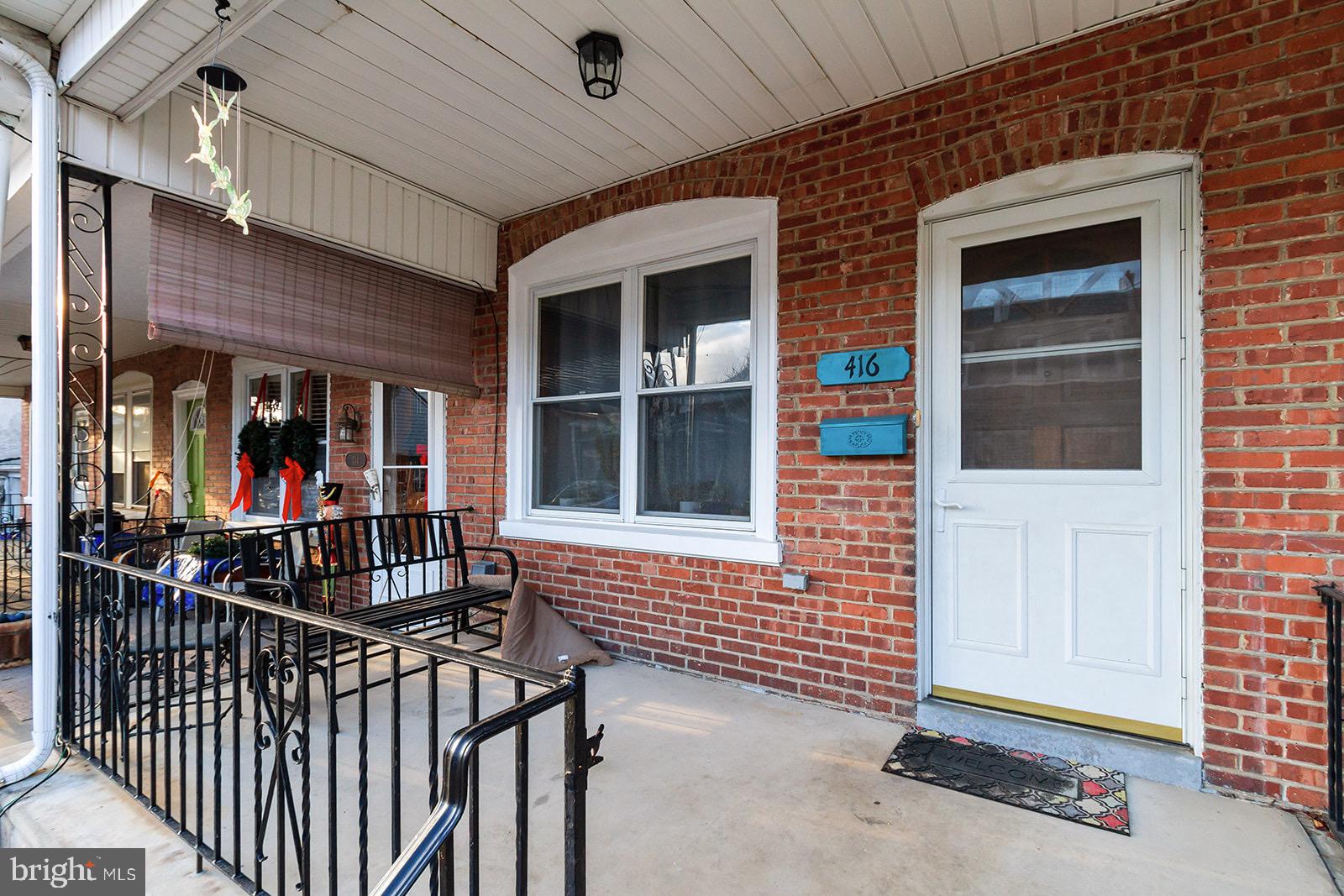 ROXBOROUGH - Residential Lease