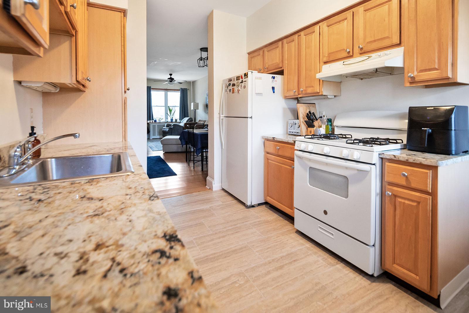 ROXBOROUGH - Residential Lease