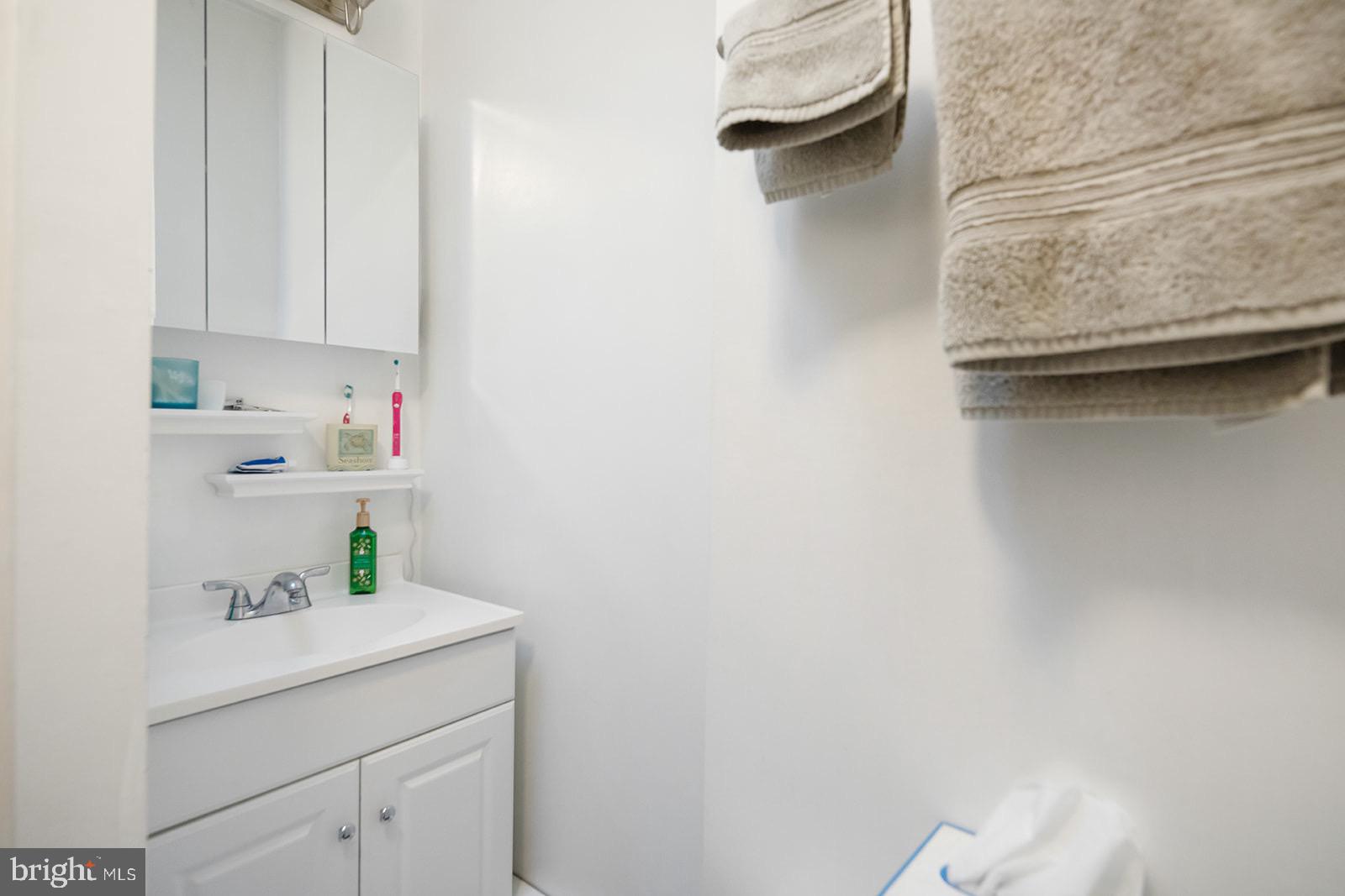 ROXBOROUGH - Residential Lease