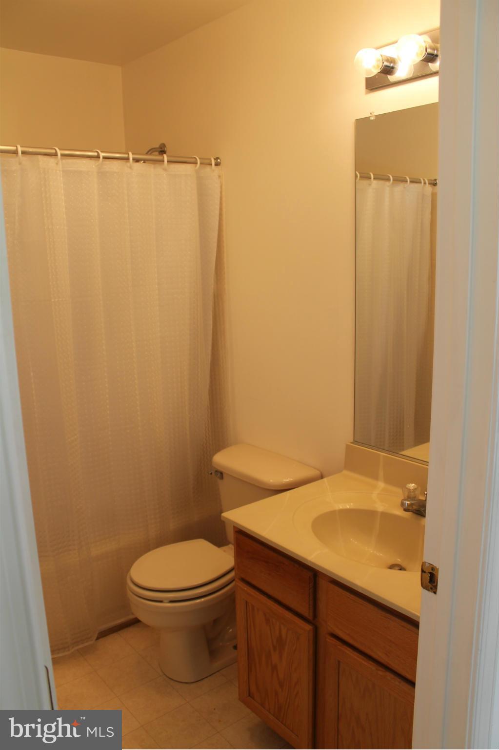 HOLLY WOODS - Residential