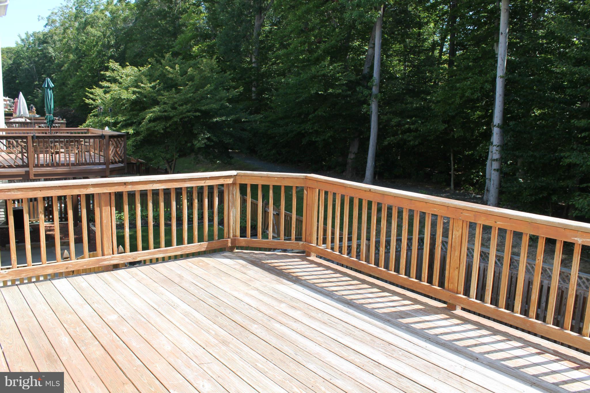 HOLLY WOODS - Residential