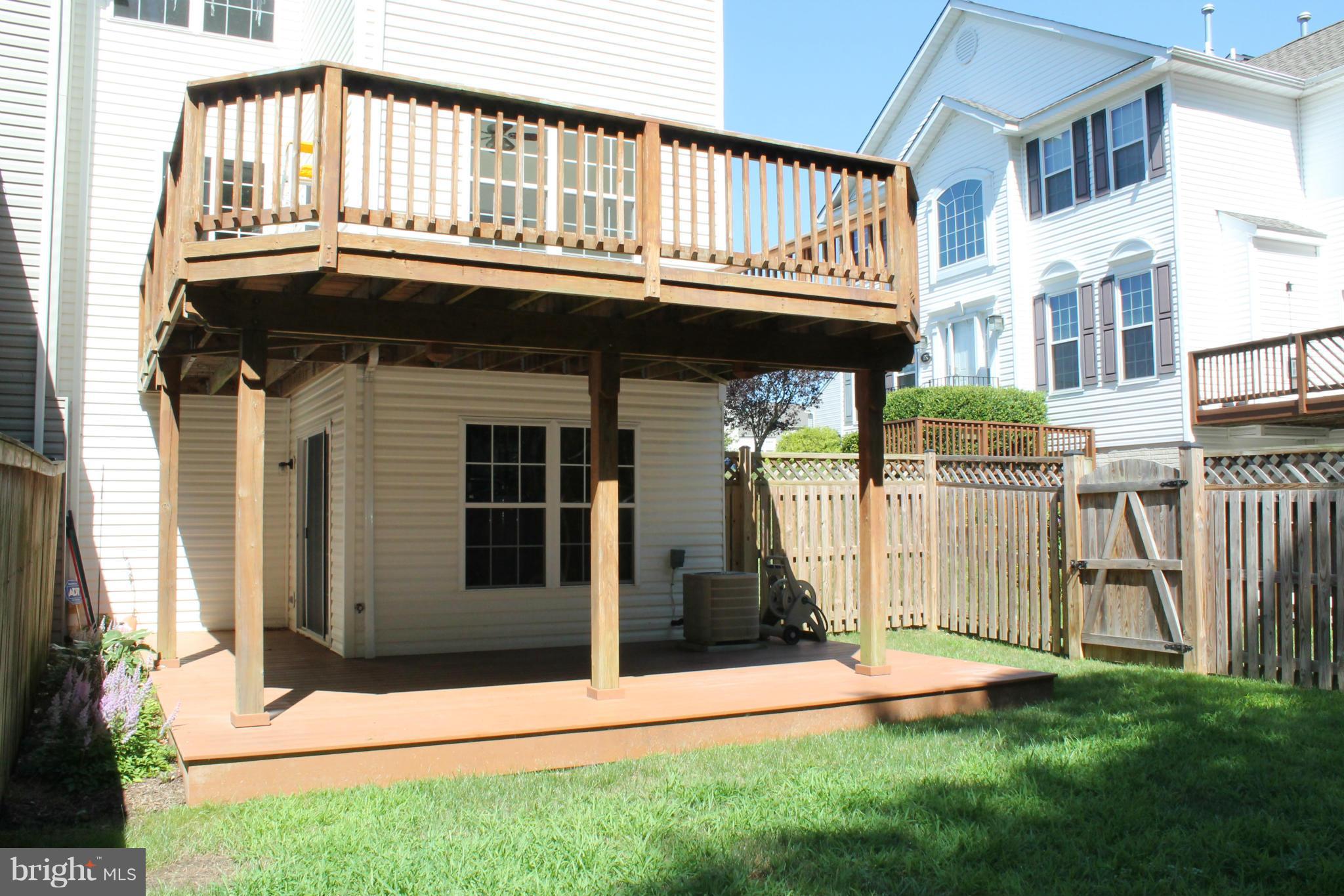 HOLLY WOODS - Residential