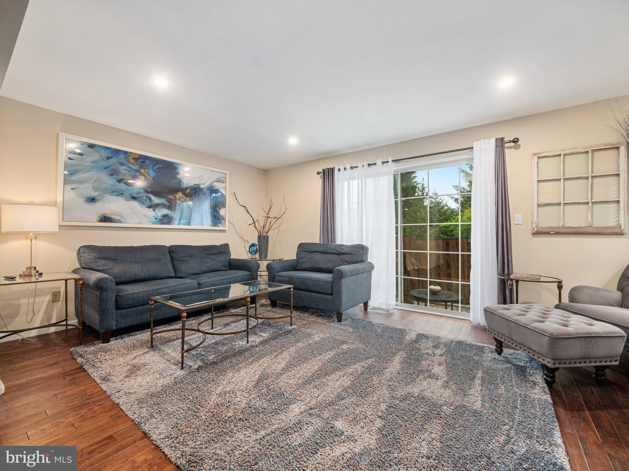 Morrisville, Pennsylvania 19067, United States, 2 Bedrooms Bedrooms, ,2 BathroomsBathrooms,Residential,Contingent,129507