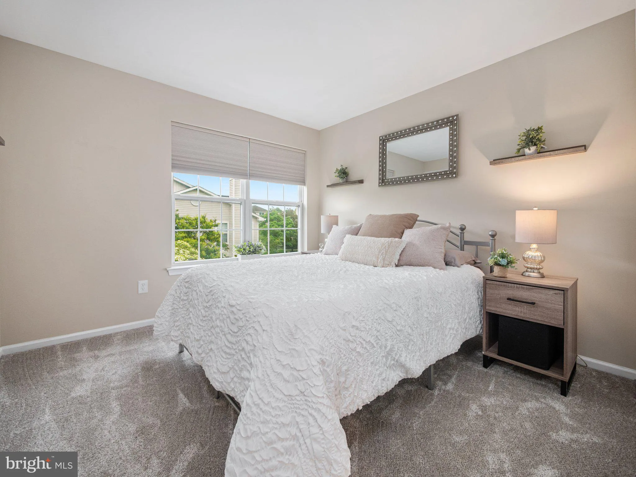 Morrisville, Pennsylvania 19067, United States, 2 Bedrooms Bedrooms, ,2 BathroomsBathrooms,Residential,Contingent,129507