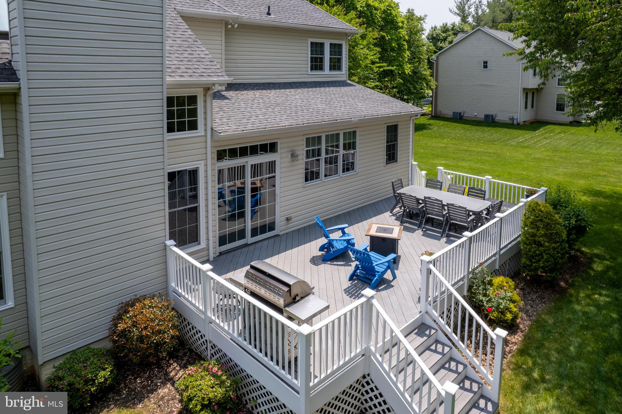 RIVER HILL - Residential