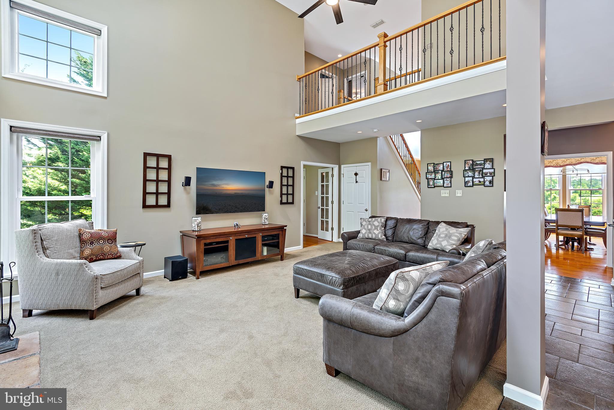 RIVER HILL - Residential