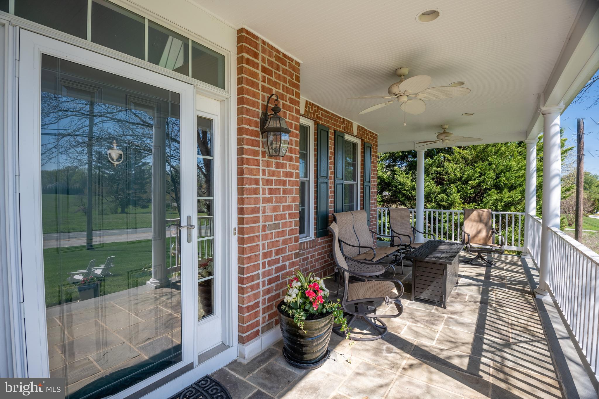 RIVER HILL - Residential