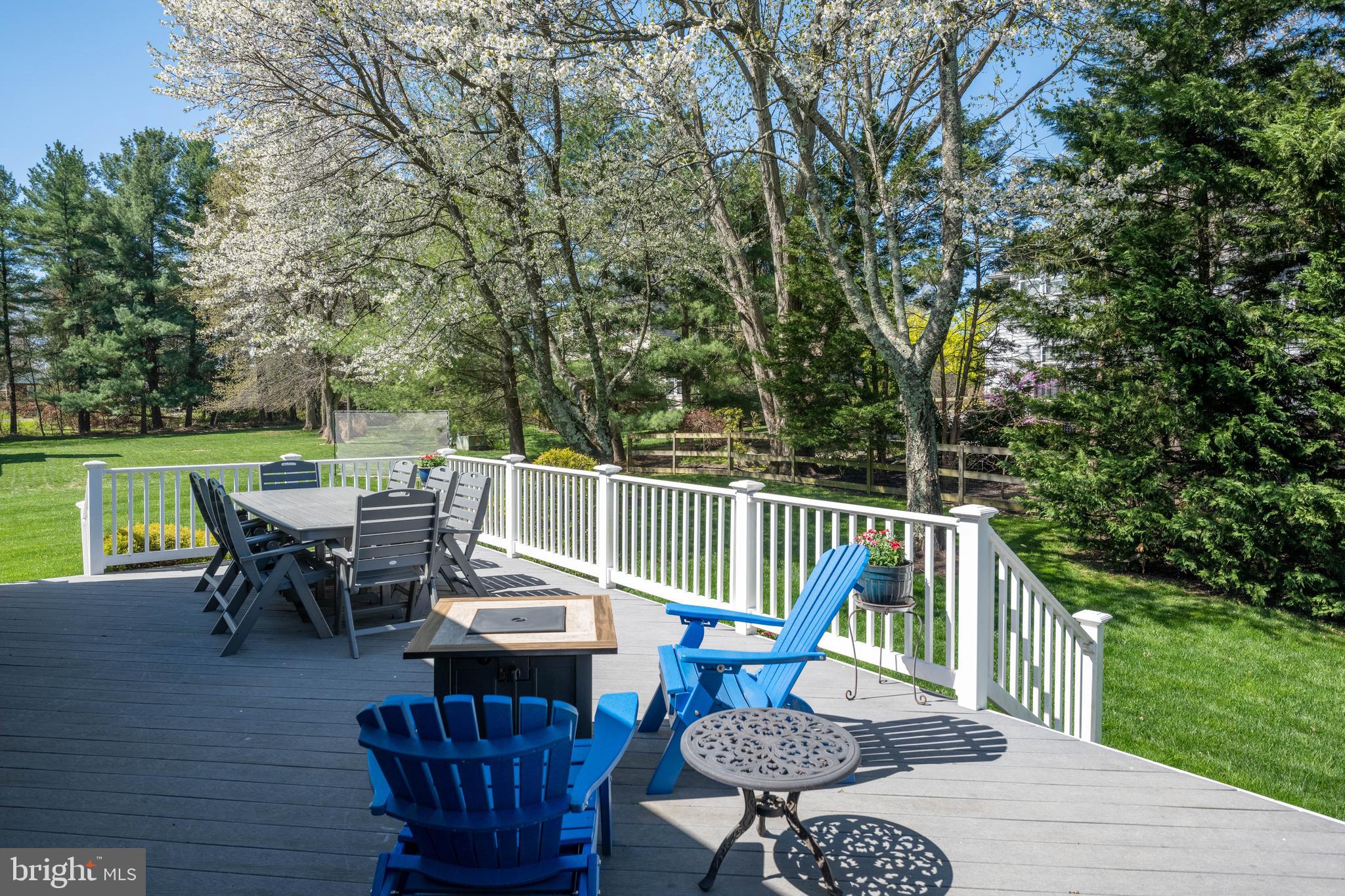 RIVER HILL - Residential