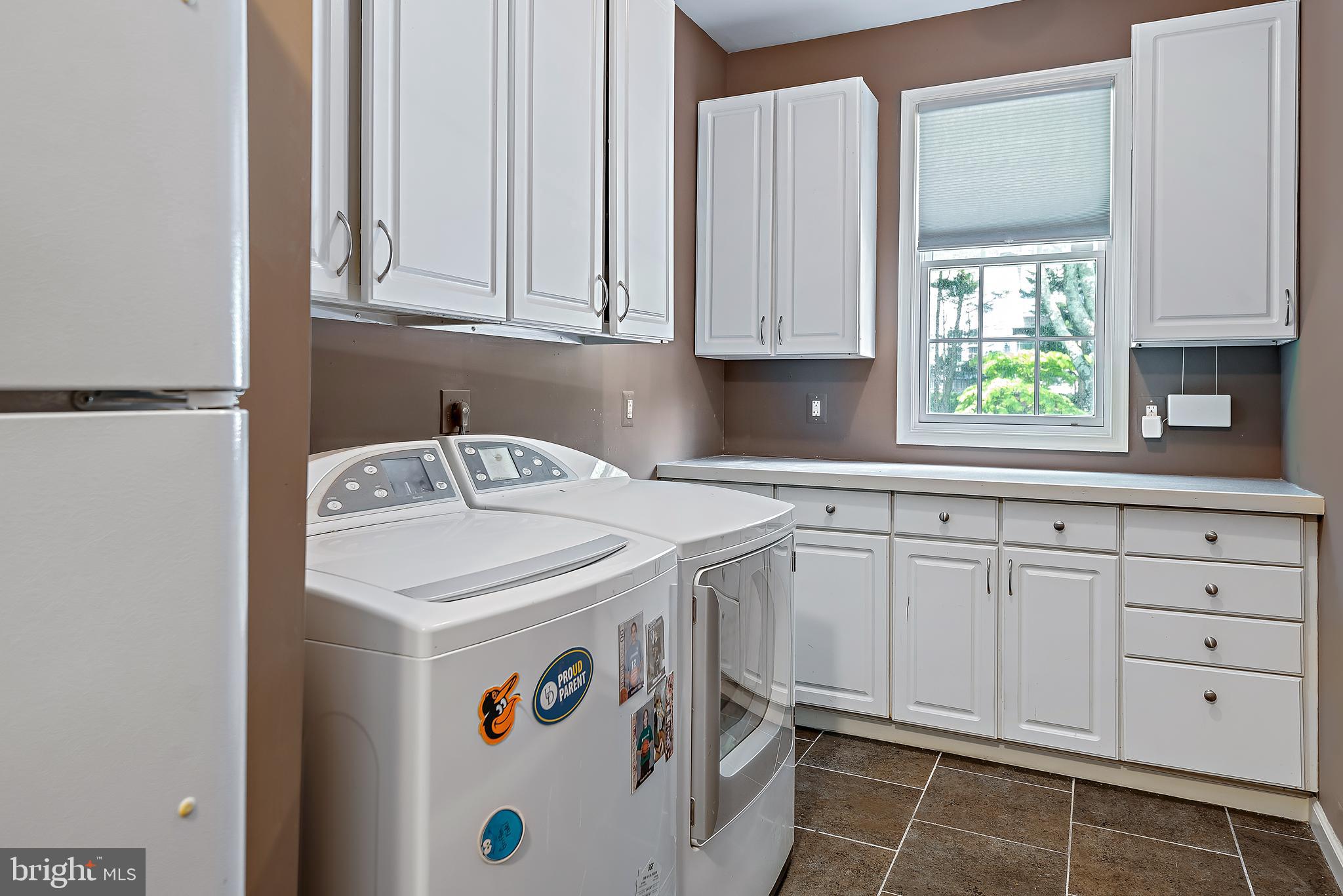 RIVER HILL - Residential