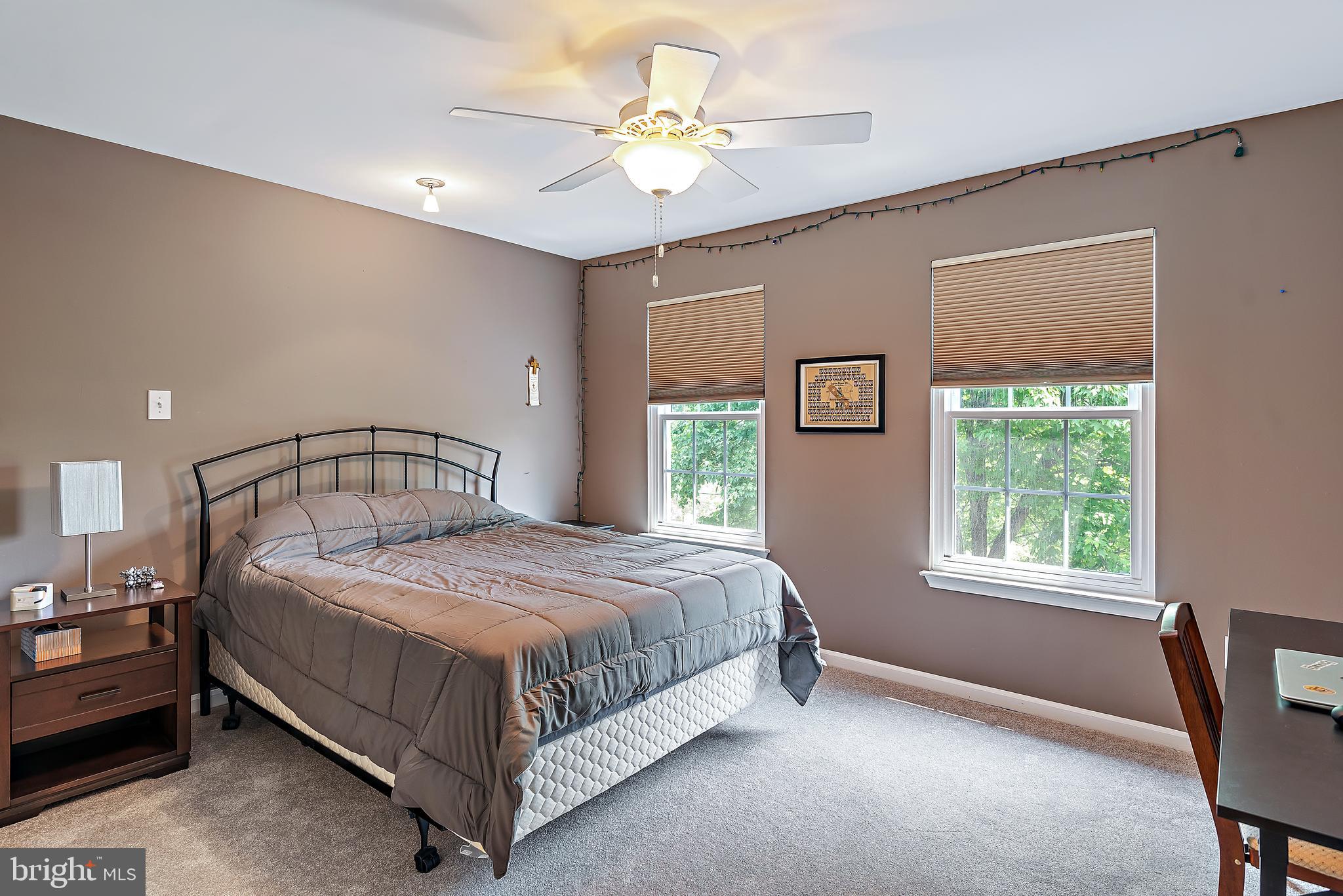 RIVER HILL - Residential