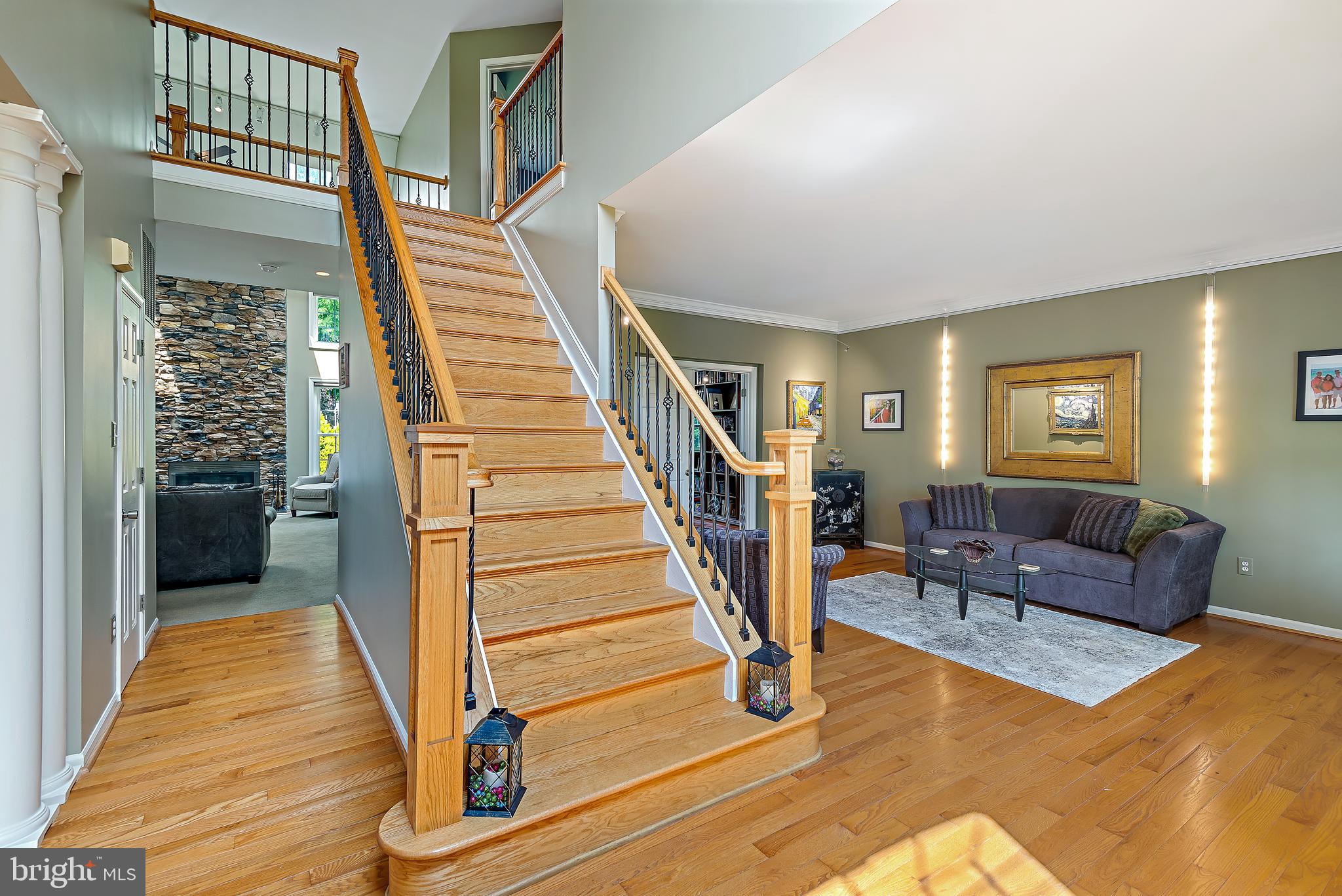 RIVER HILL - Residential