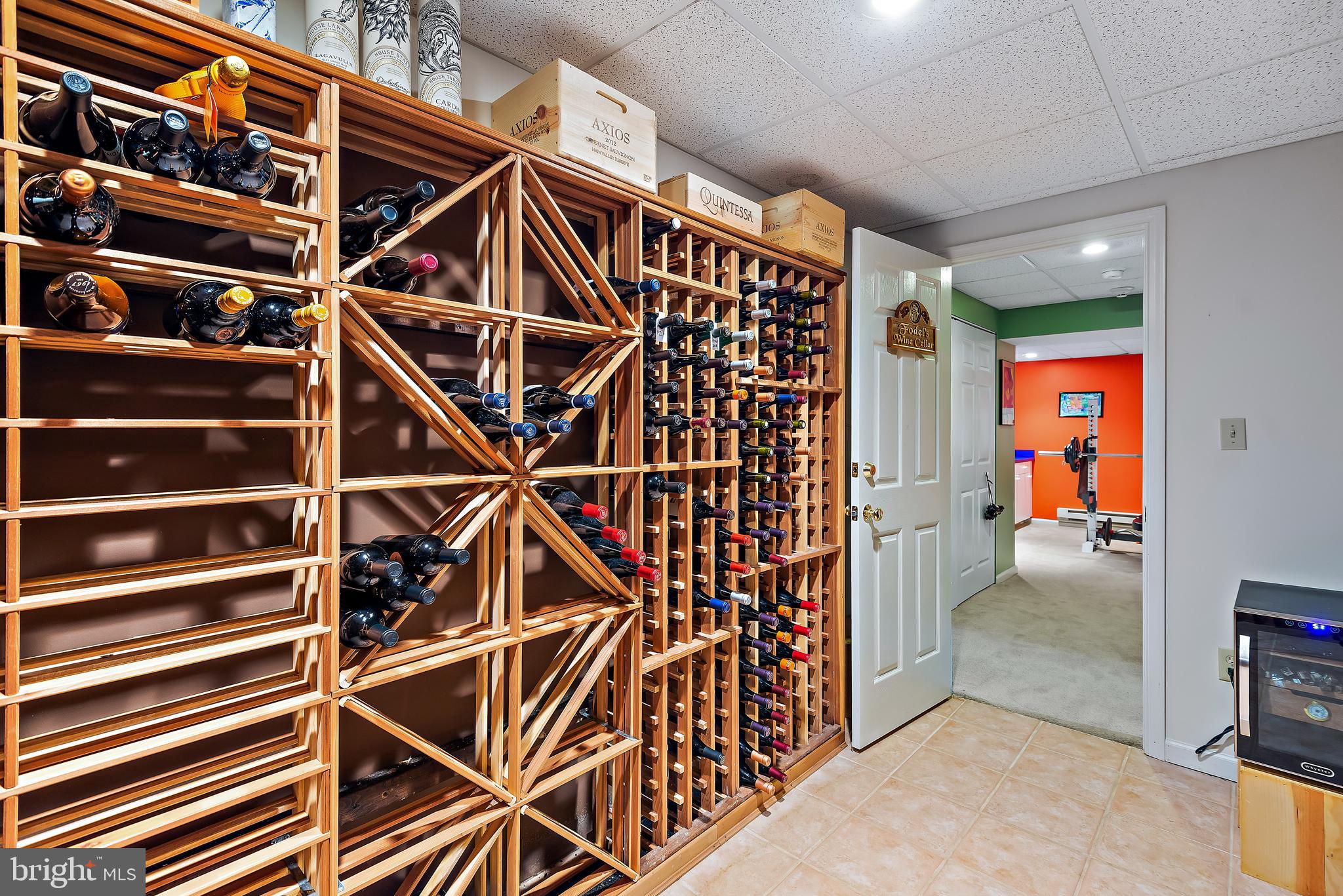 RIVER HILL - Residential