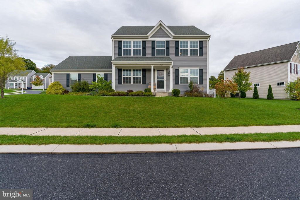 Photo of 429 JOY CIR, LEOLA, PA 17540 (MLS # PALA2025604)