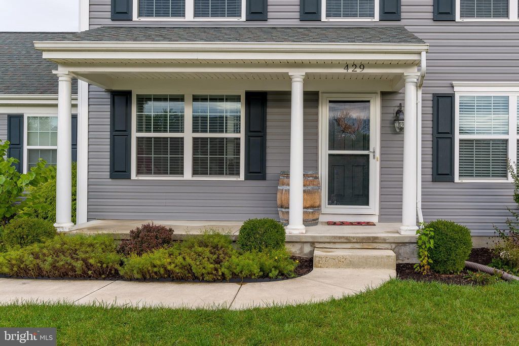 Photo of 429 JOY CIR, LEOLA, PA 17540 (MLS # PALA2025604)