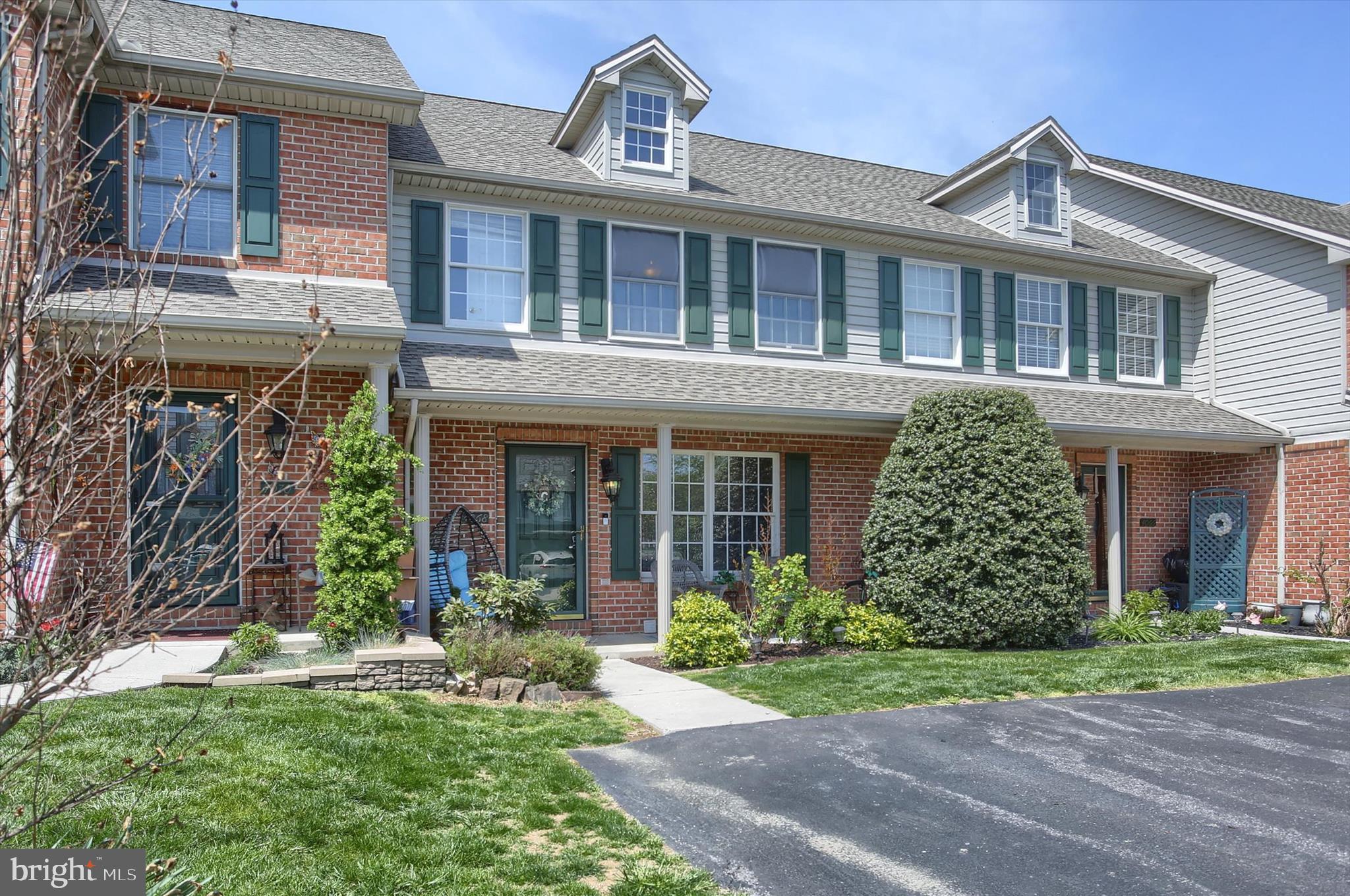 WHELAN CROSSING - Residential