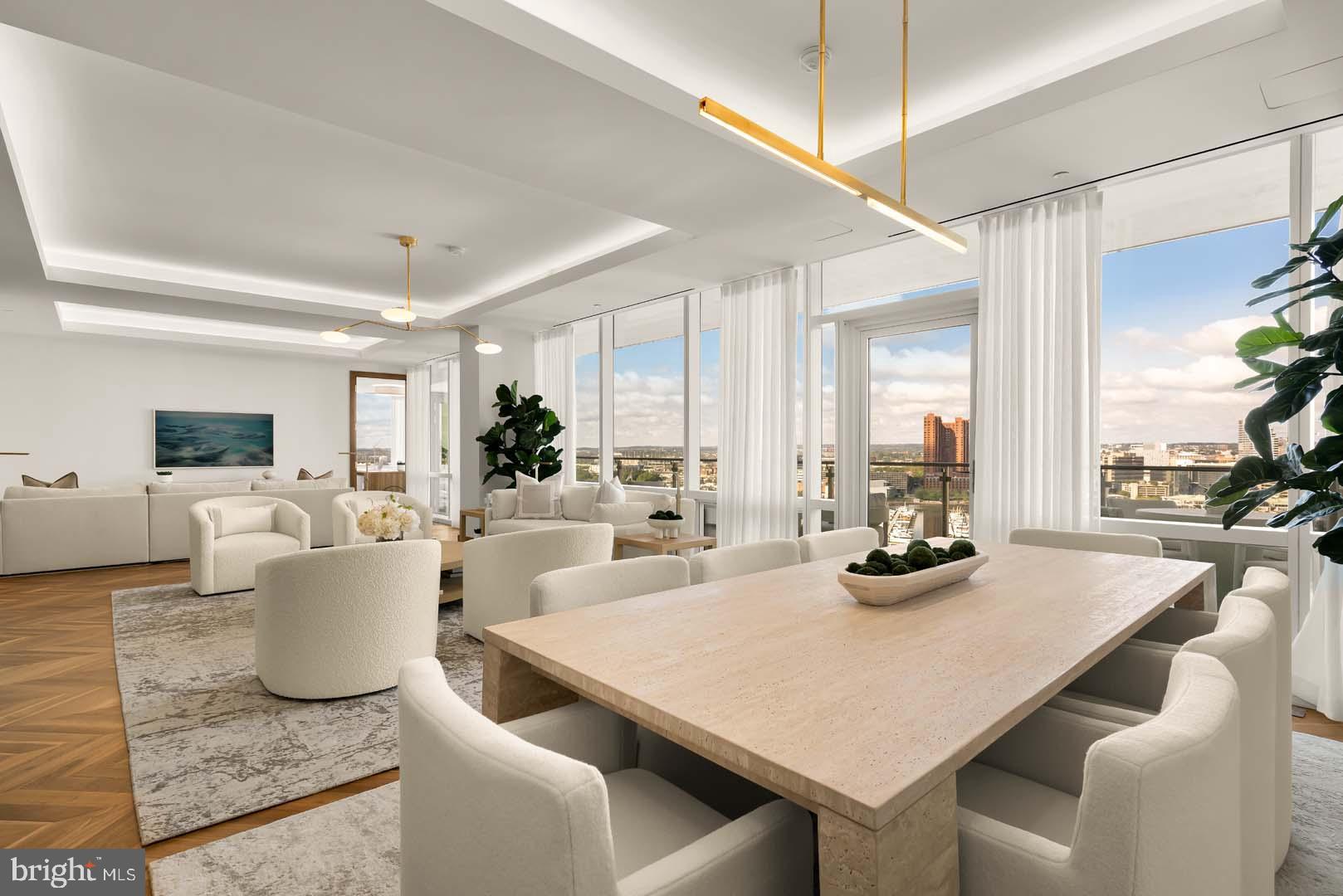 FOUR SEASONS PRIVATE RESIDENCES - Residential