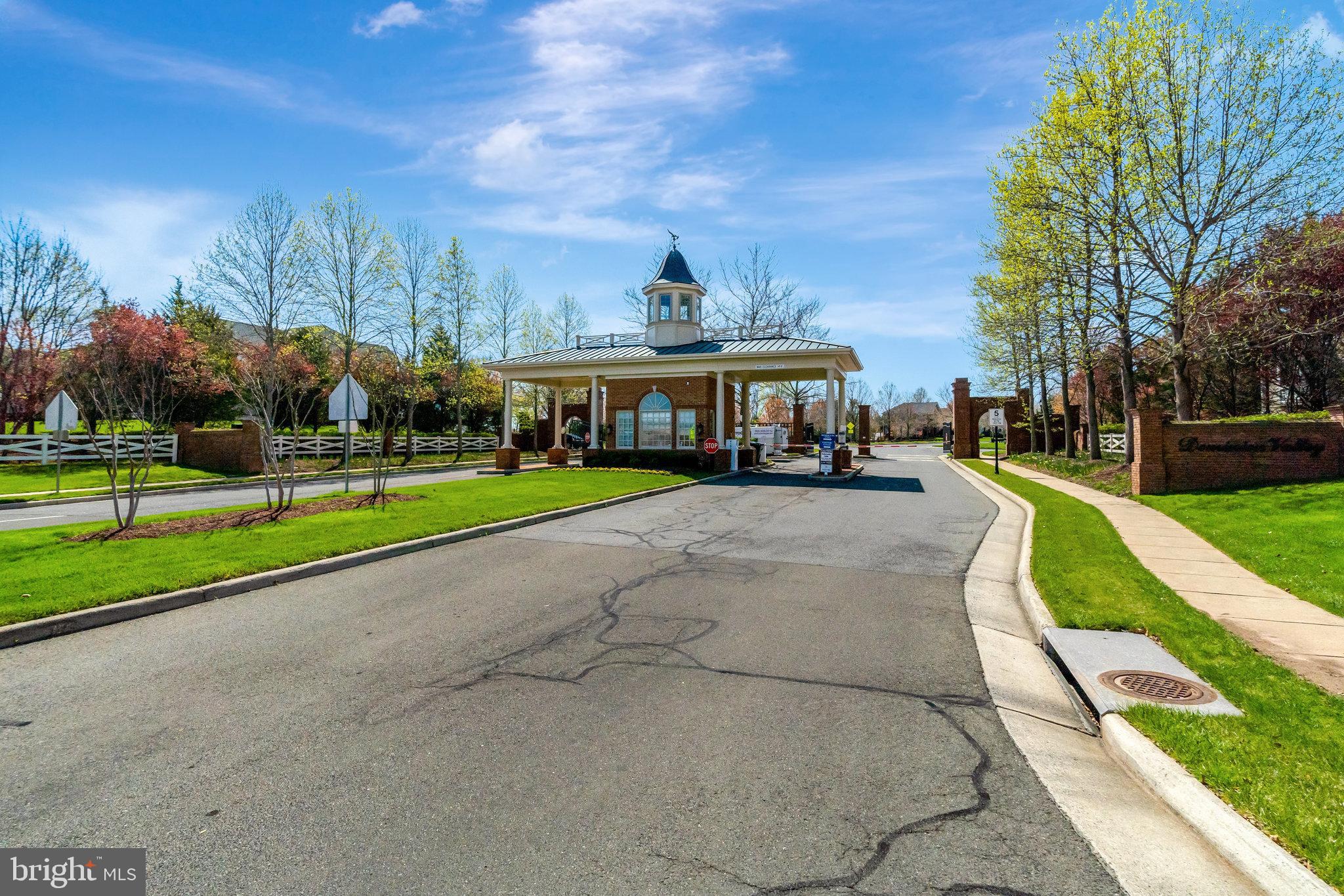 DOMINION VALLEY COUNTRY CLUB - Residential