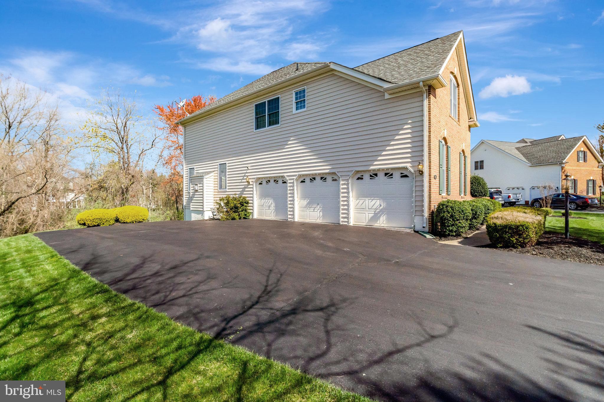 DOMINION VALLEY COUNTRY CLUB - Residential