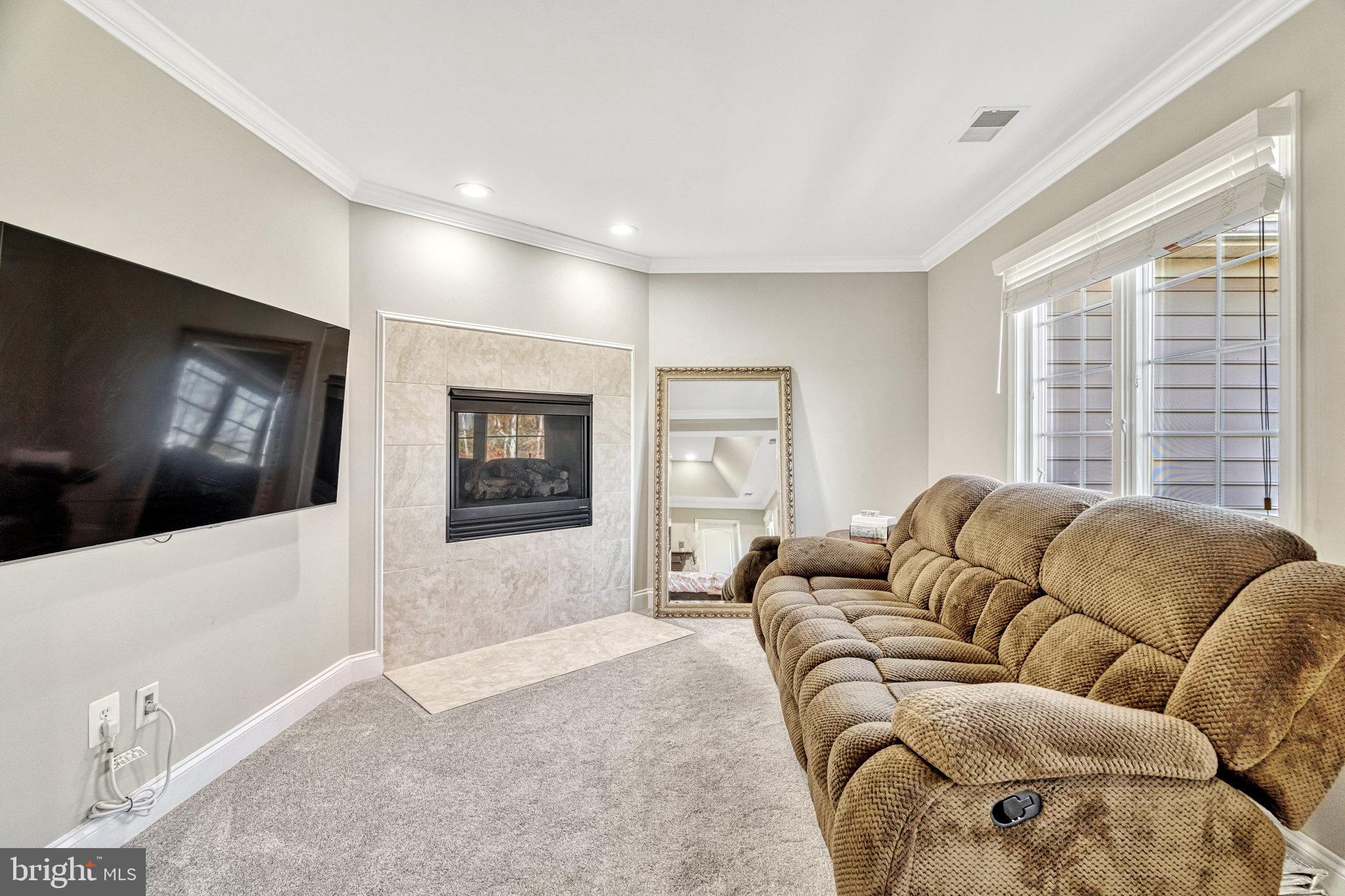 DOMINION VALLEY COUNTRY CLUB - Residential