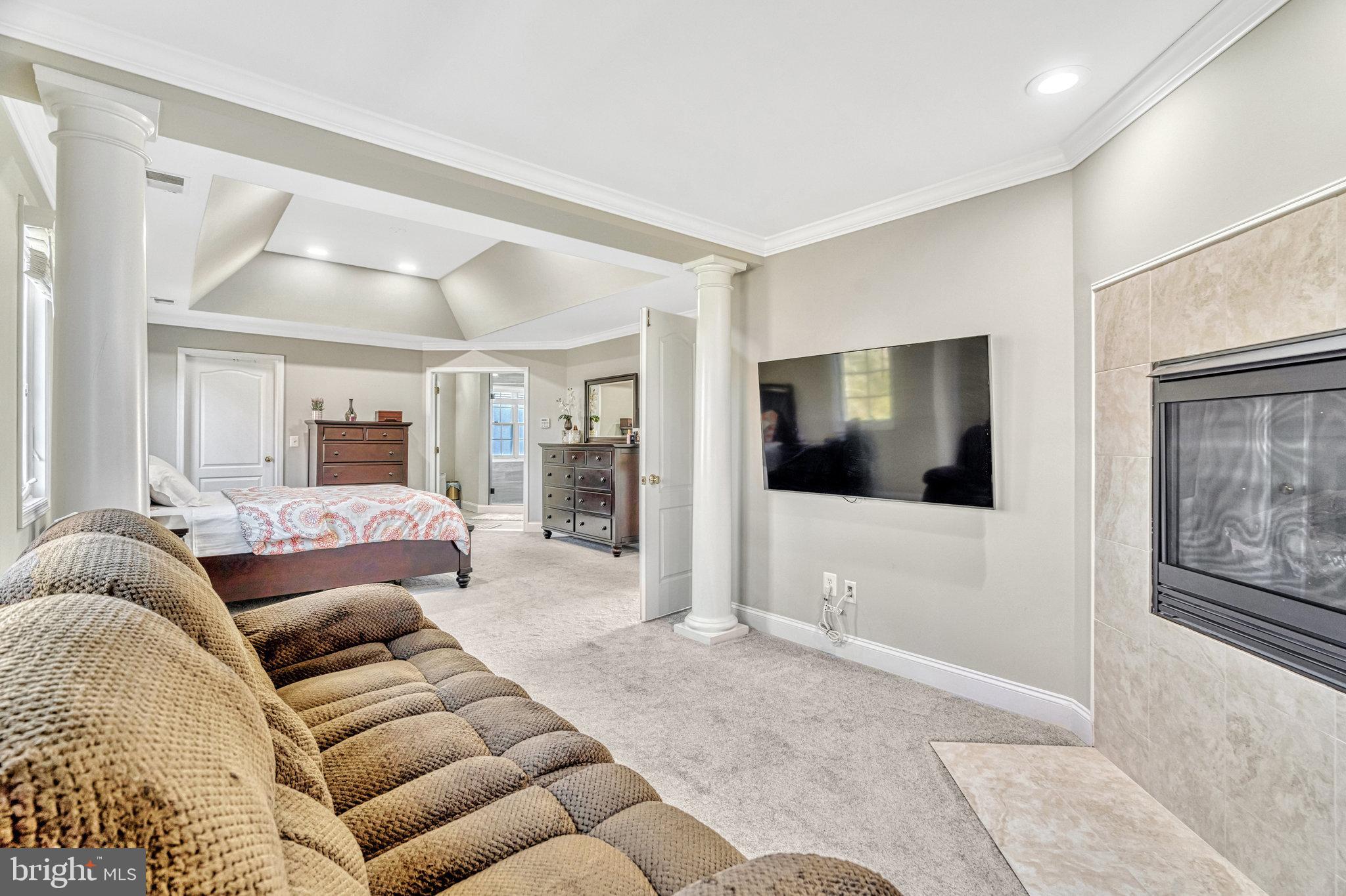 DOMINION VALLEY COUNTRY CLUB - Residential