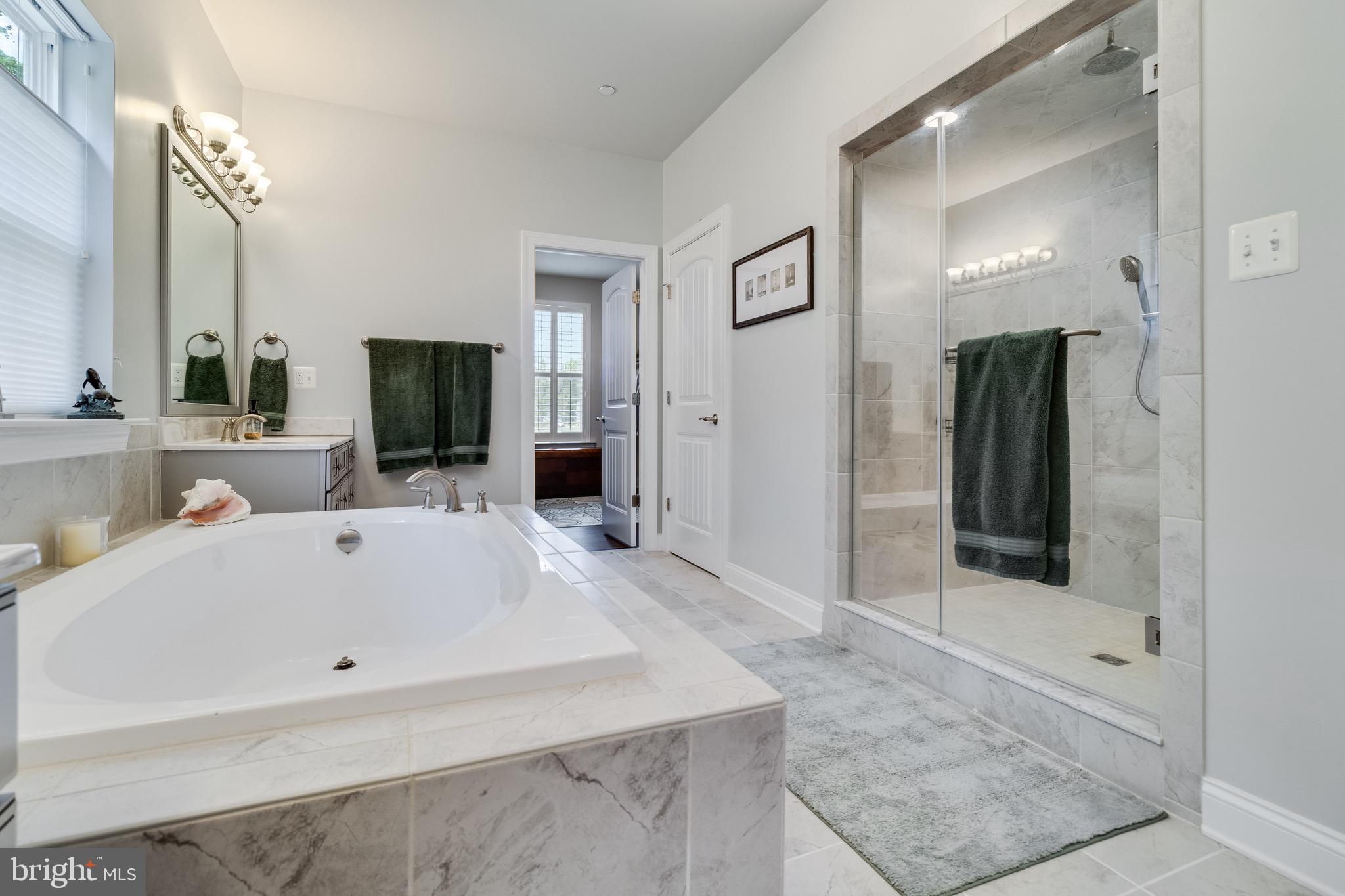 KNOTTING HILL - Residential